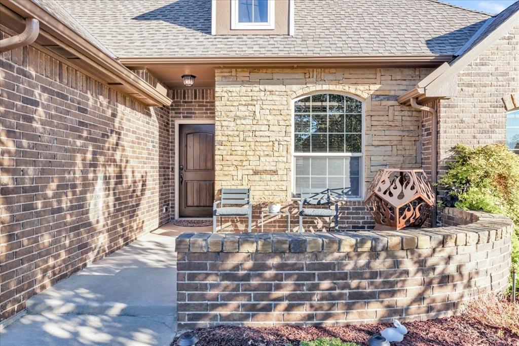 5817 Hardwick Lane
