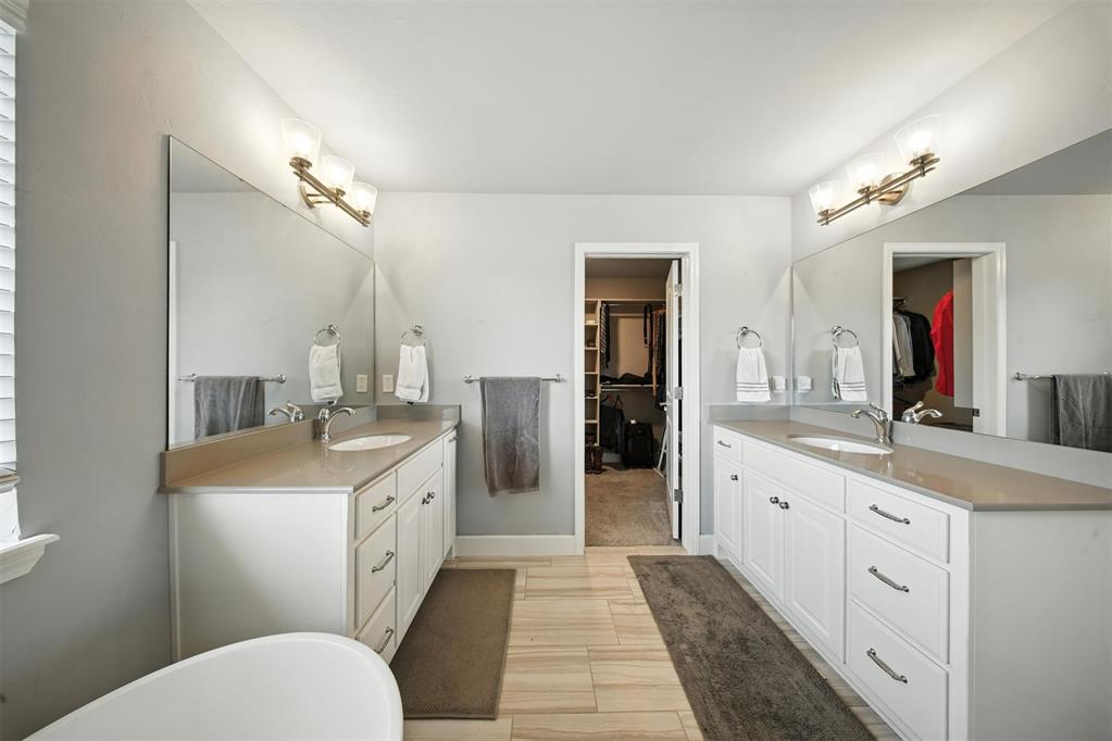 3017 Birchwood Circle