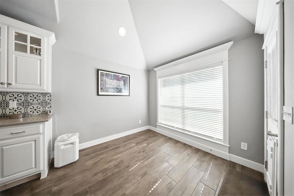 3017 Birchwood Circle