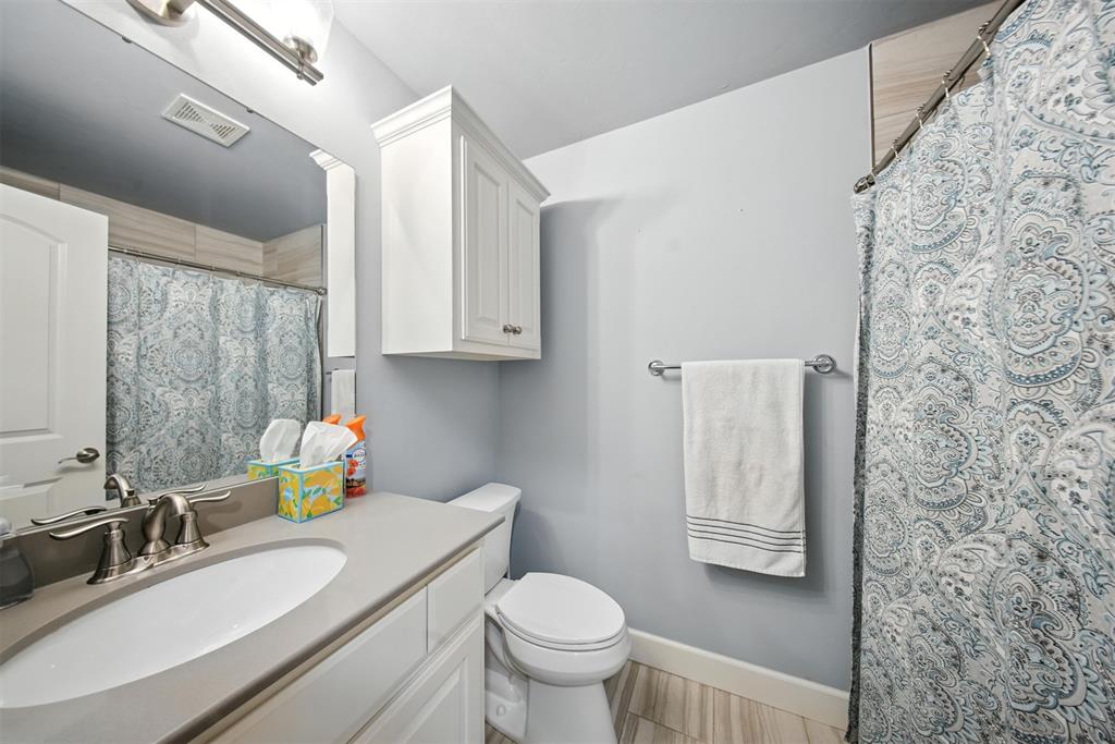 3017 Birchwood Circle