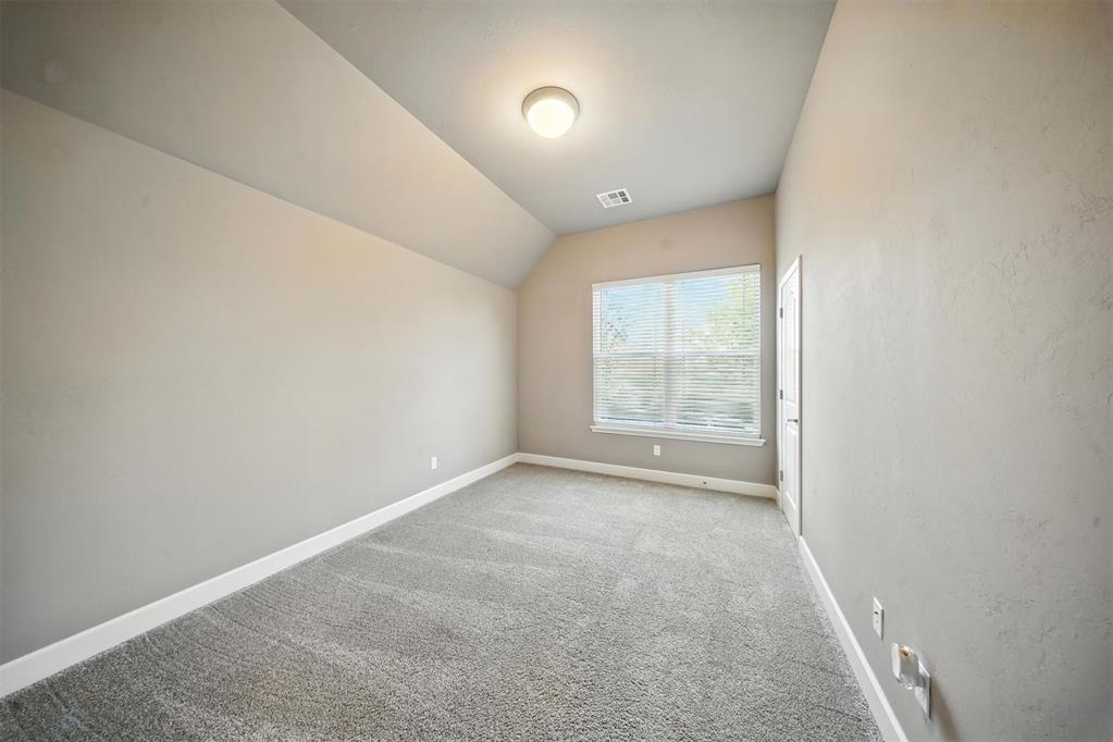 3017 Birchwood Circle