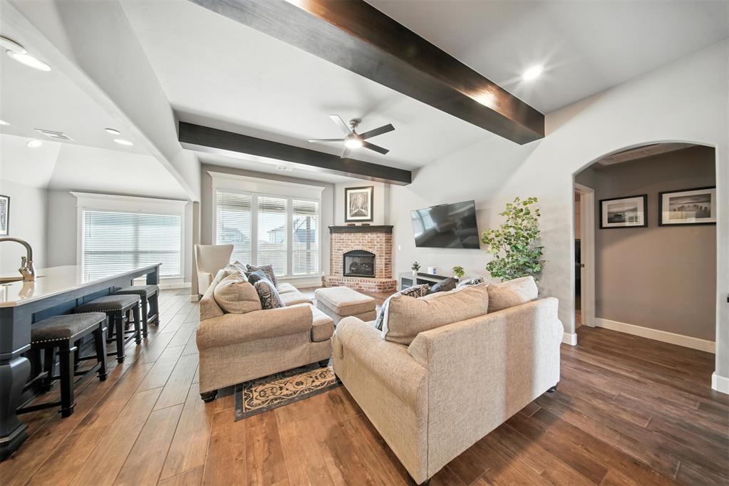 3017 Birchwood Circle
