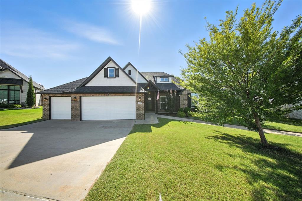 3017 Birchwood Circle