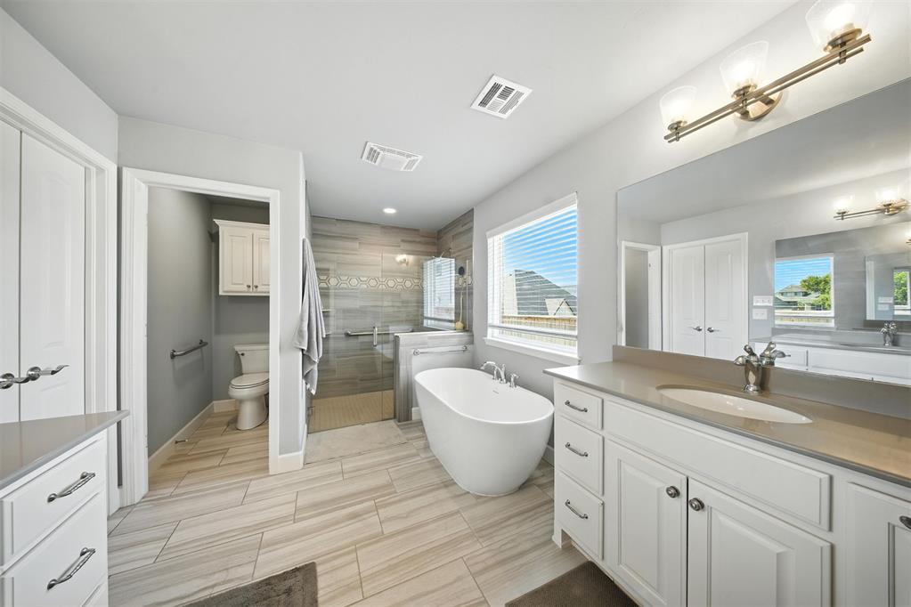 3017 Birchwood Circle