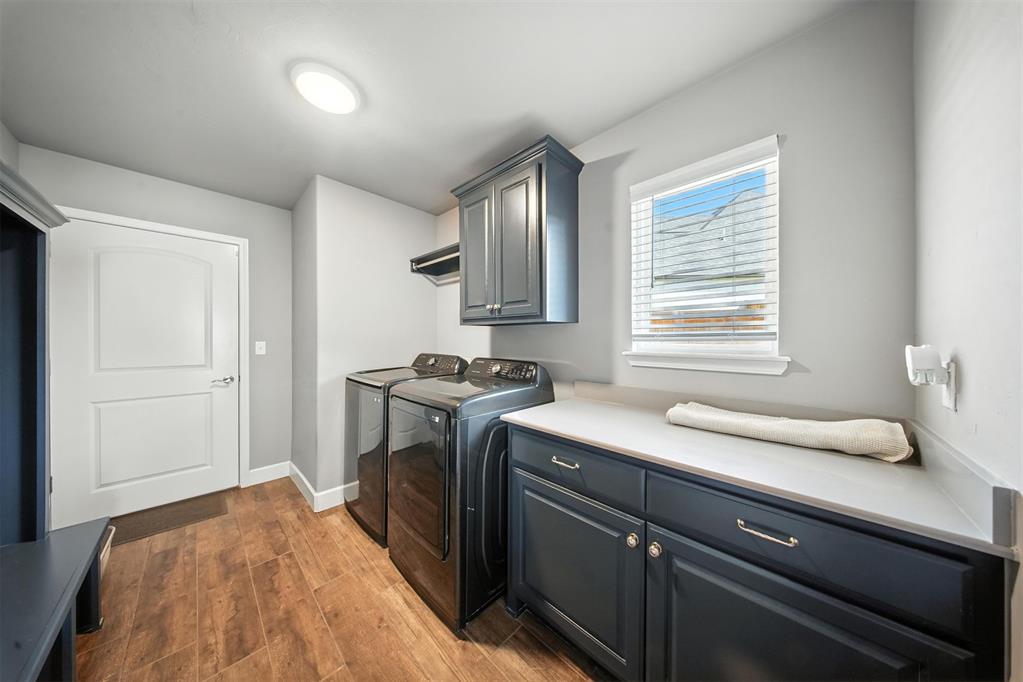 3017 Birchwood Circle