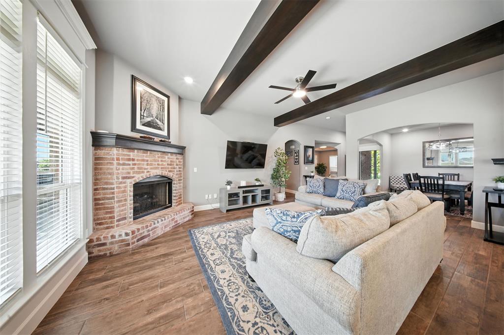 3017 Birchwood Circle