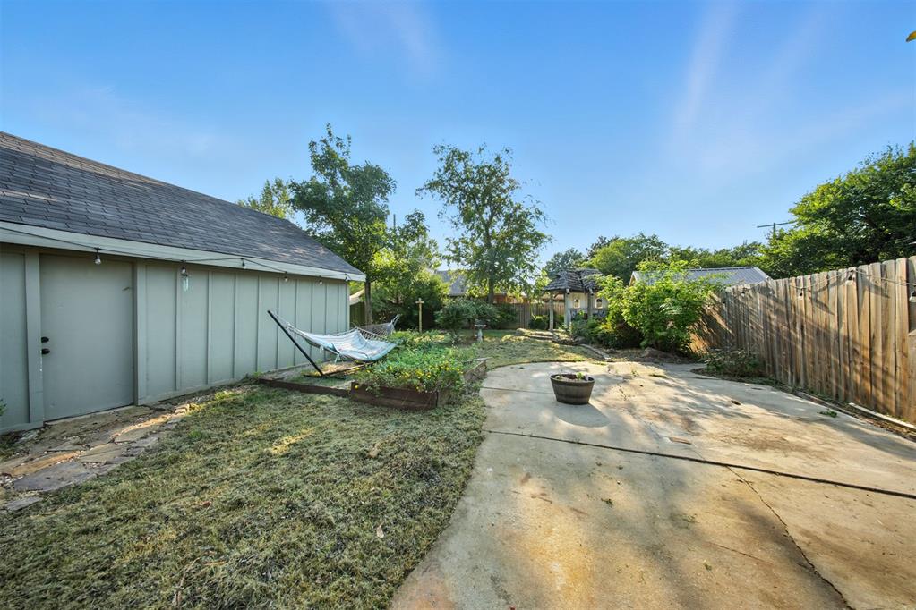 1605 N Miller Boulevard