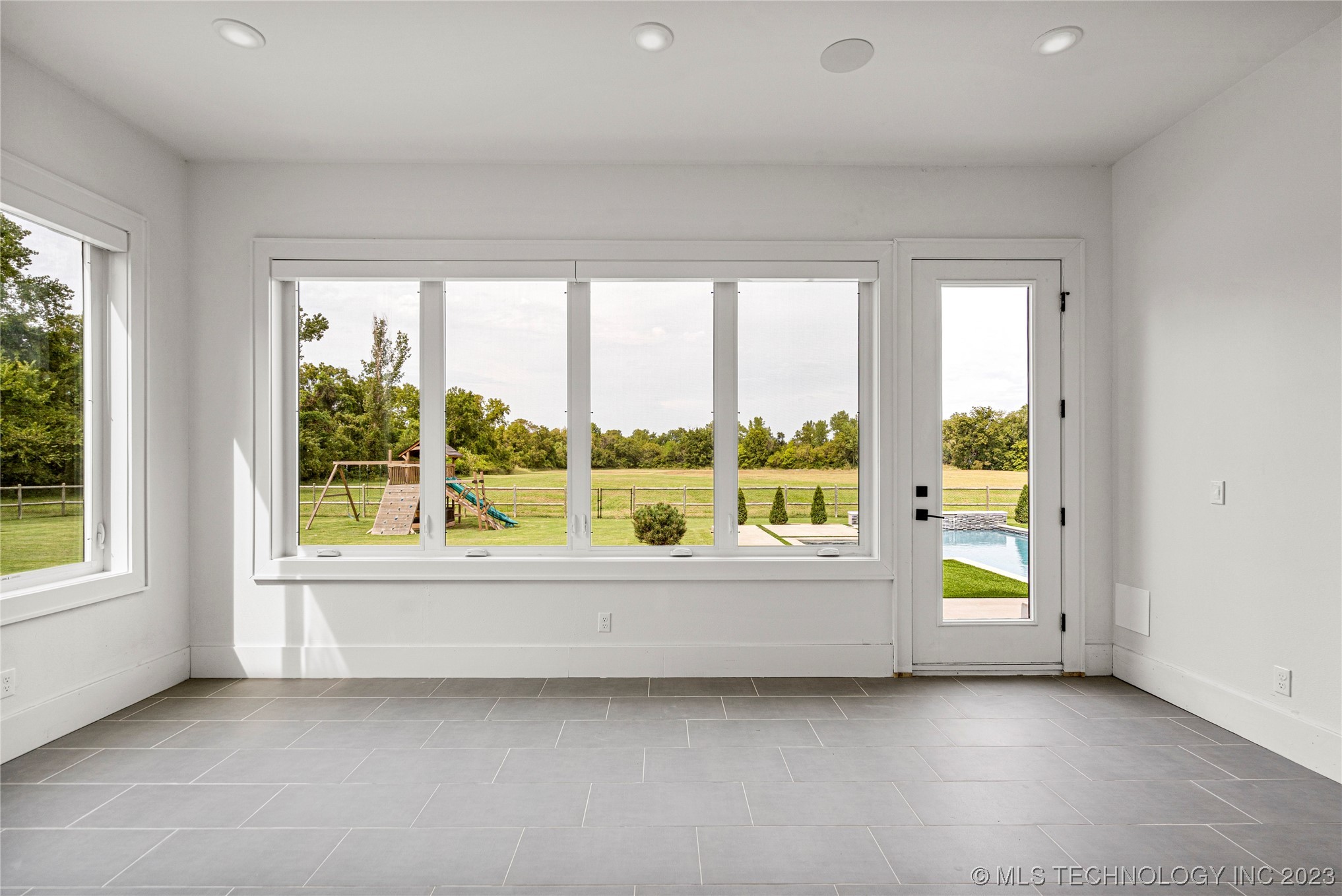 5781 E 138th Street S