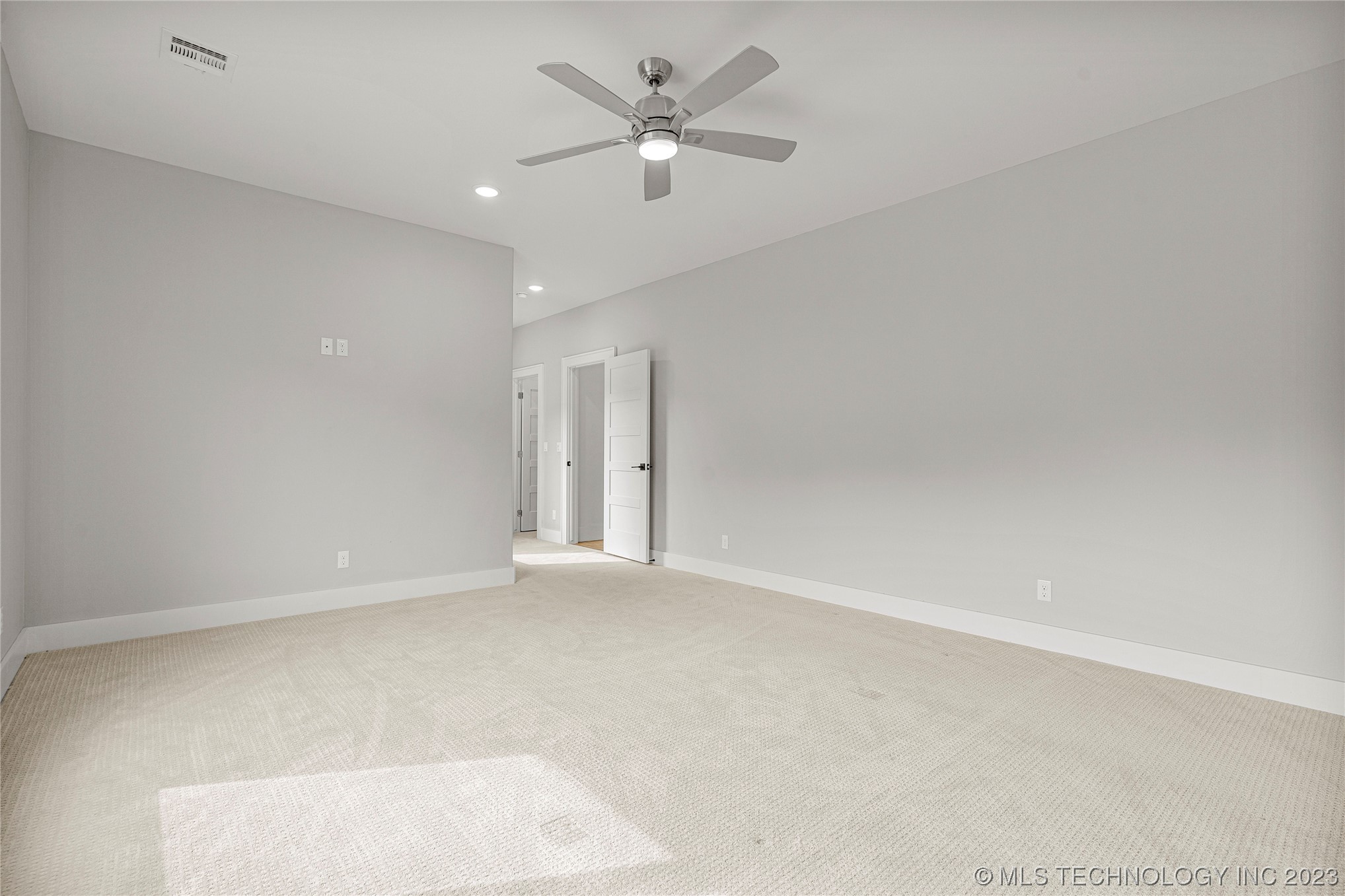 5781 E 138th Street S