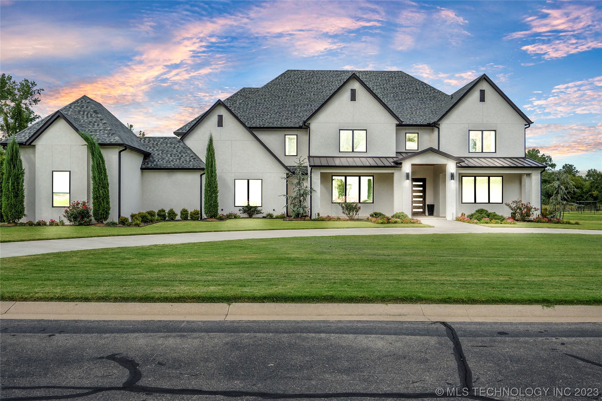 5781 E 138th Street S