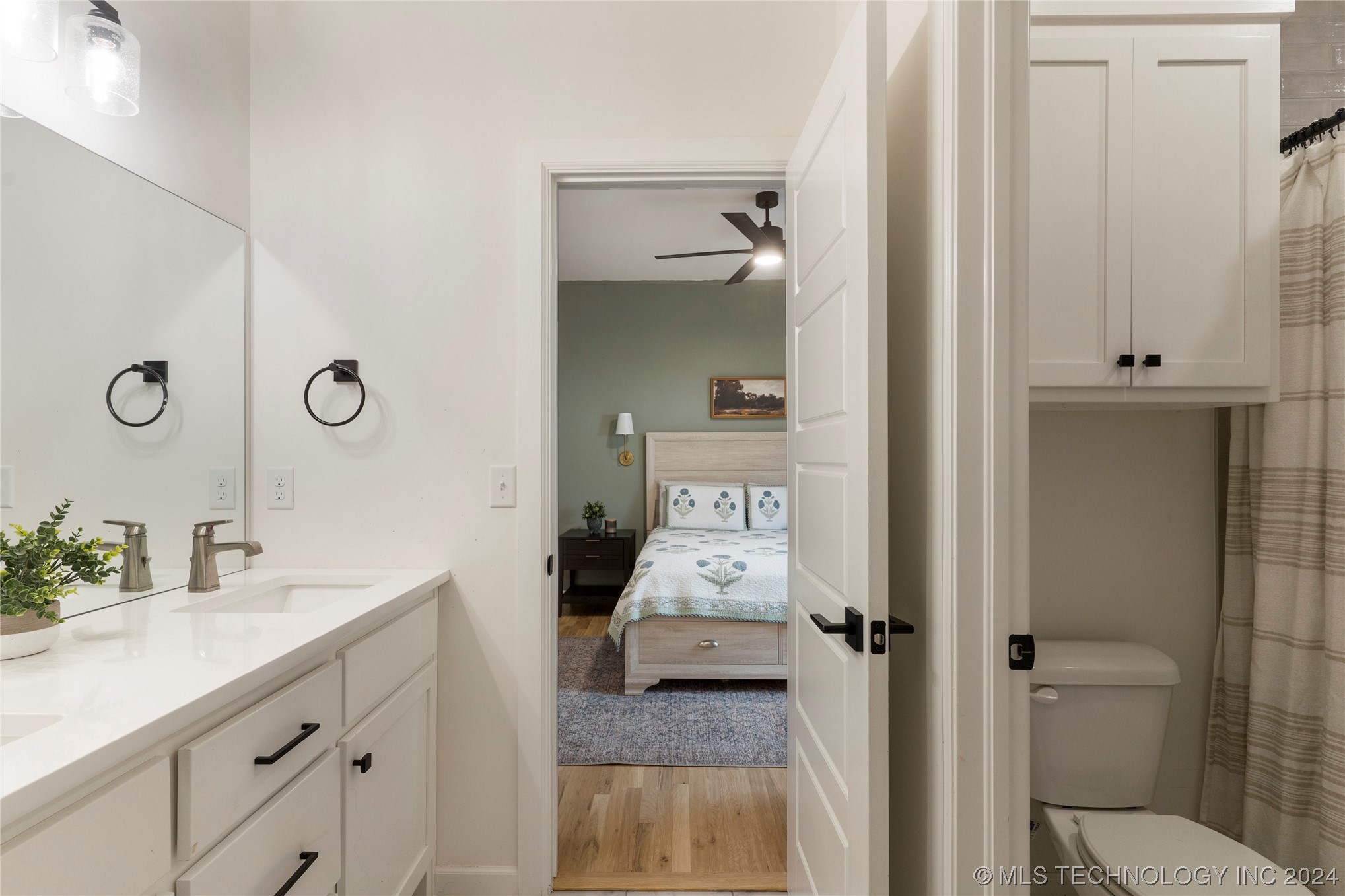 12659 S 73rd East Place