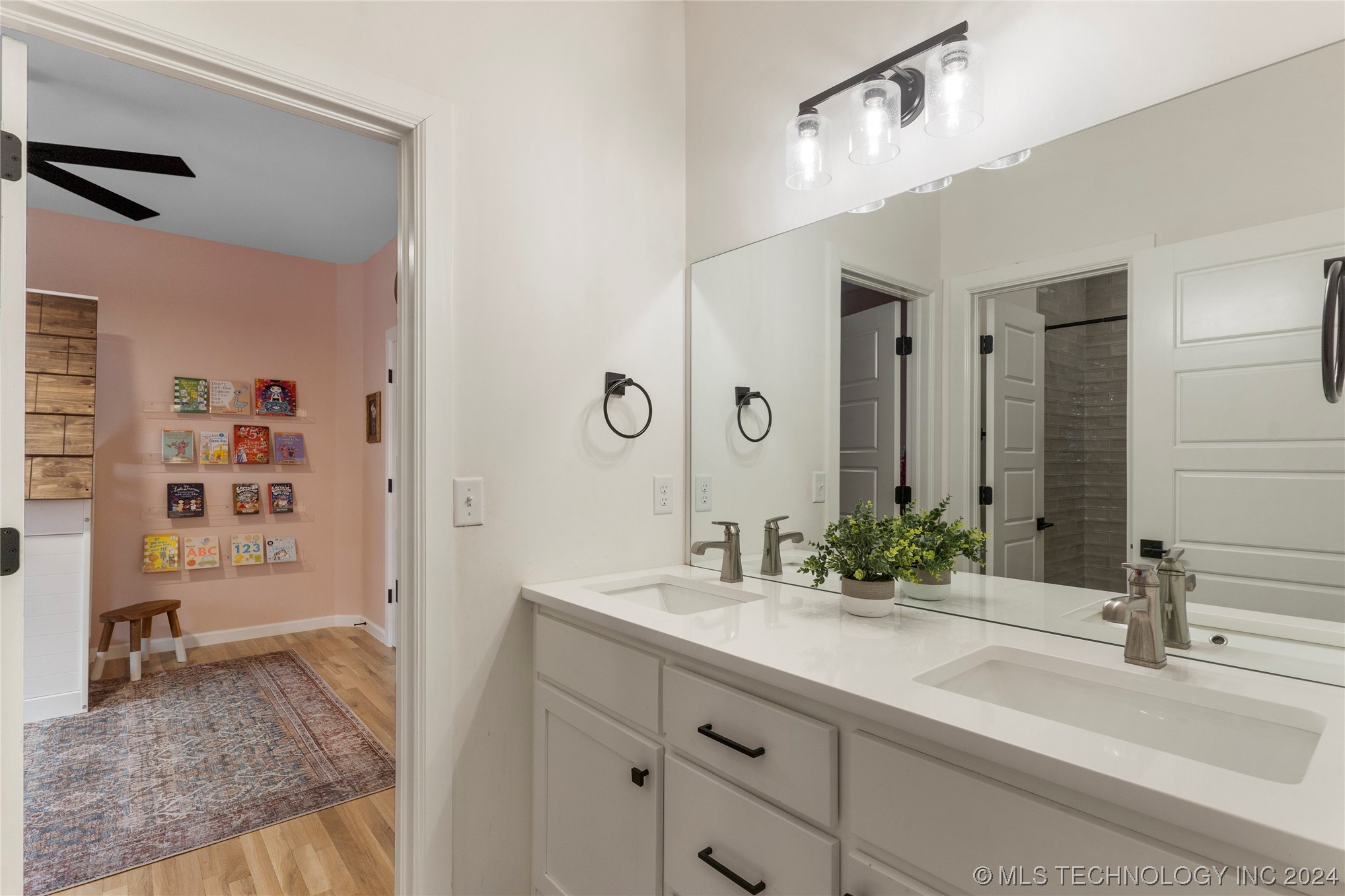 12659 S 73rd East Place