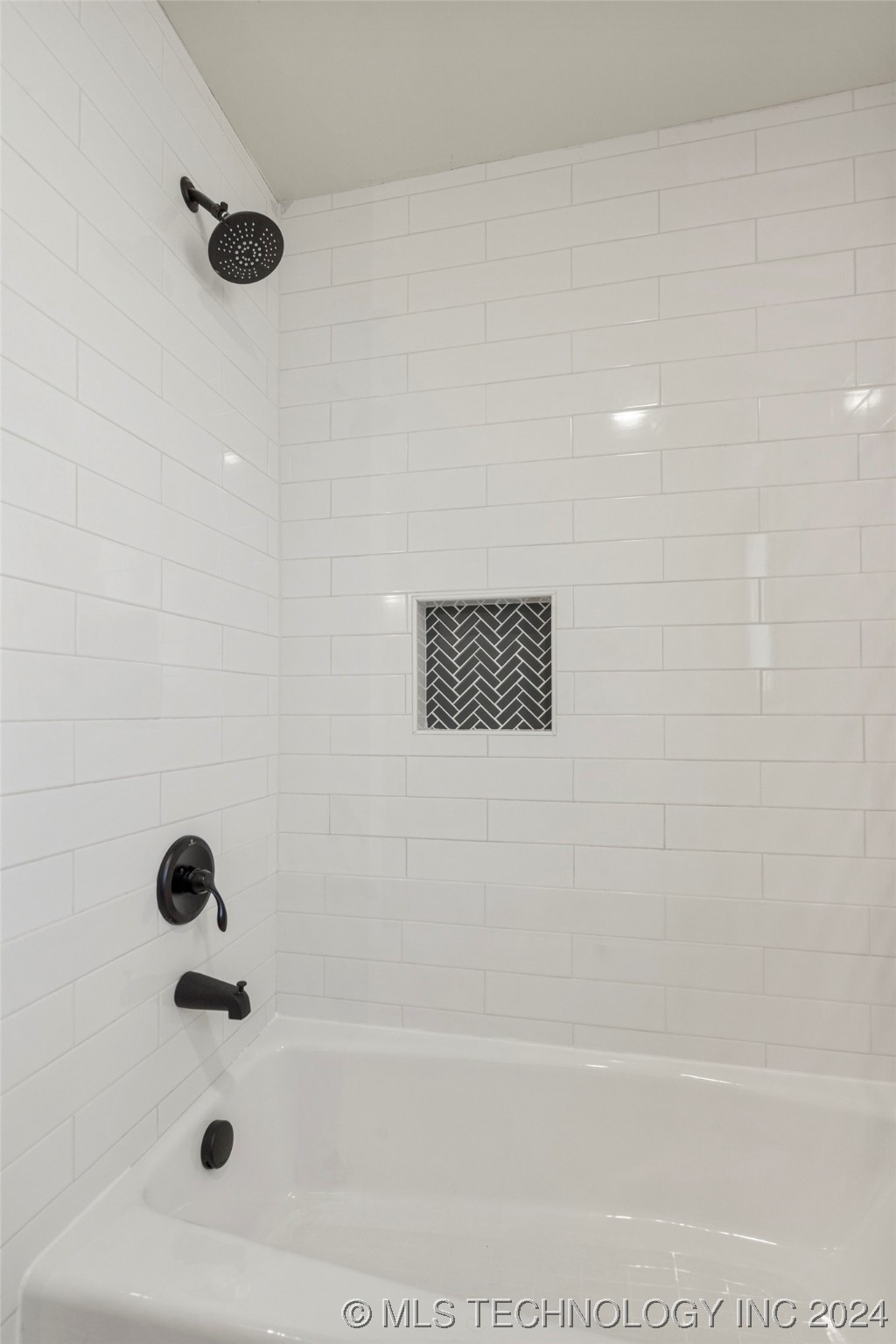 5813 S 69th East Avenue