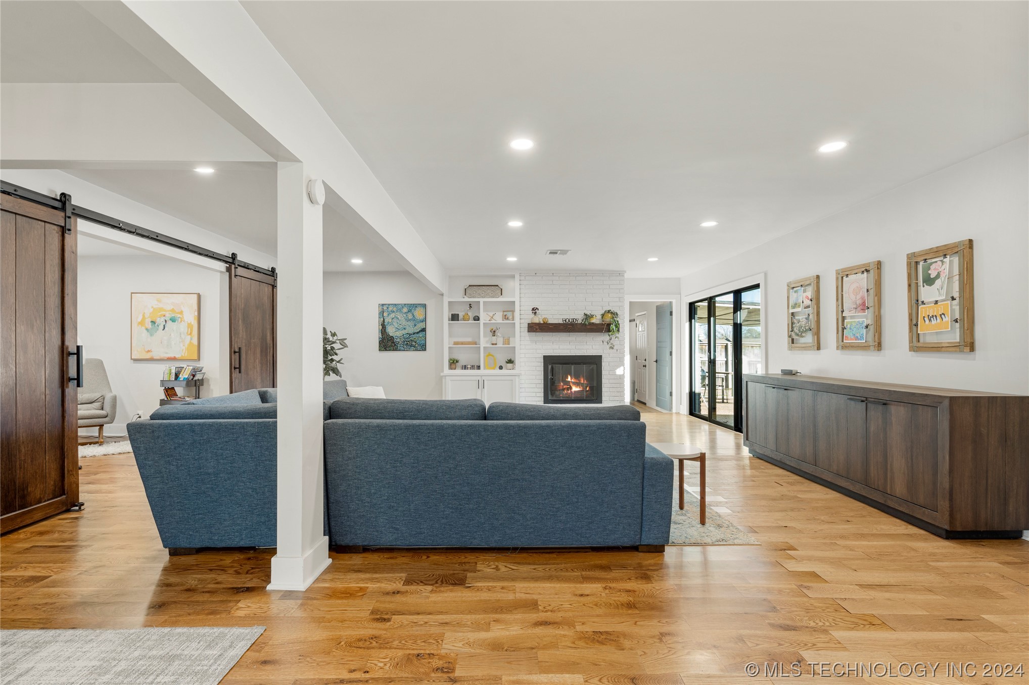 5813 S 69th East Avenue