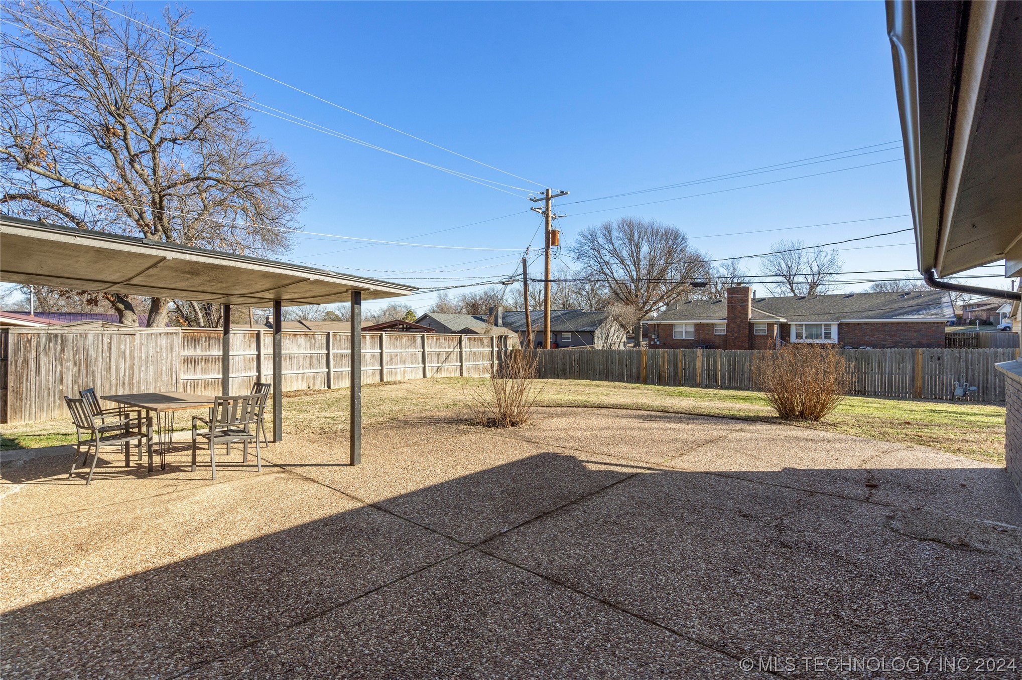 5813 S 69th East Avenue