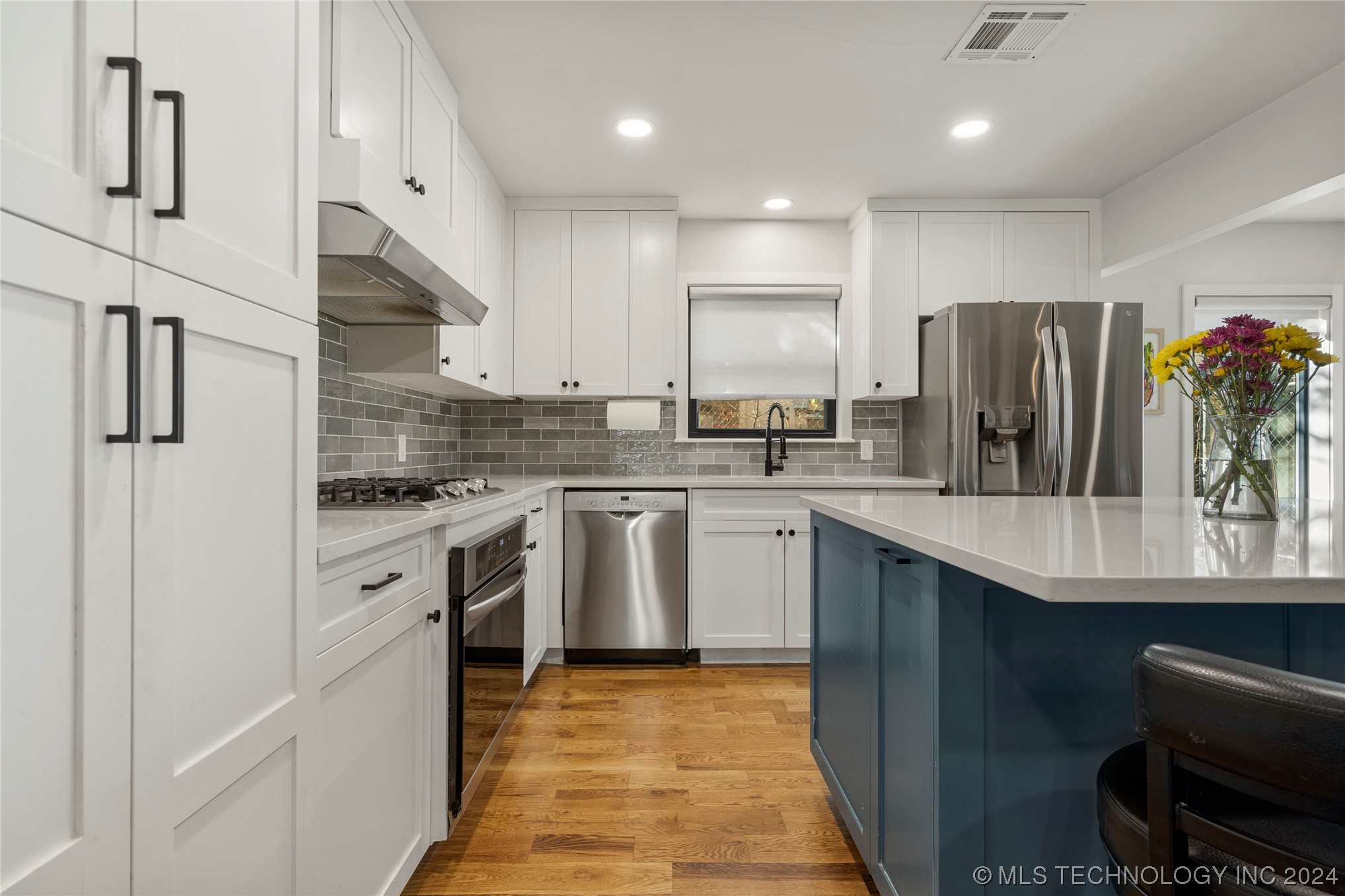 5813 S 69th East Avenue