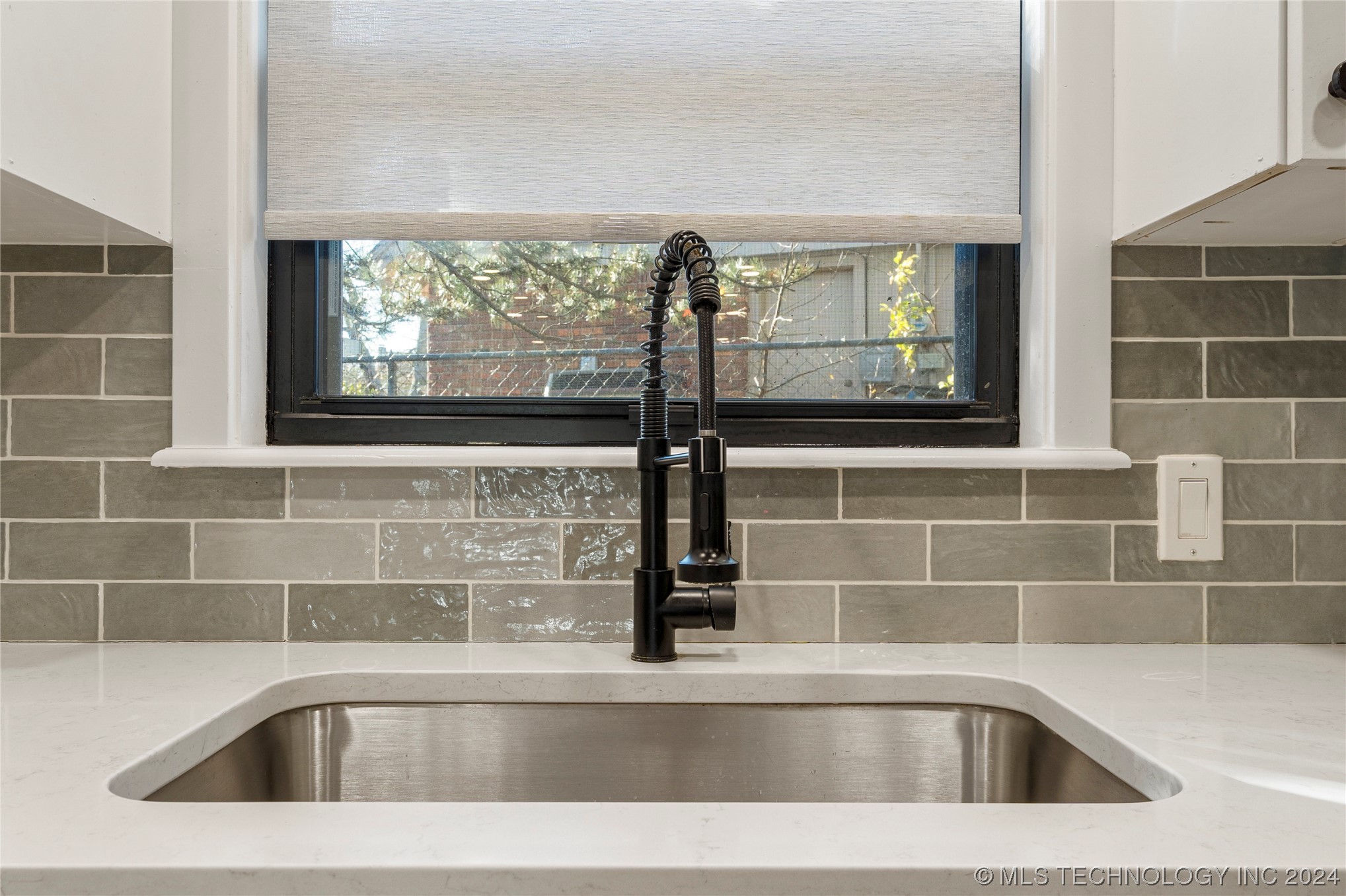 5813 S 69th East Avenue