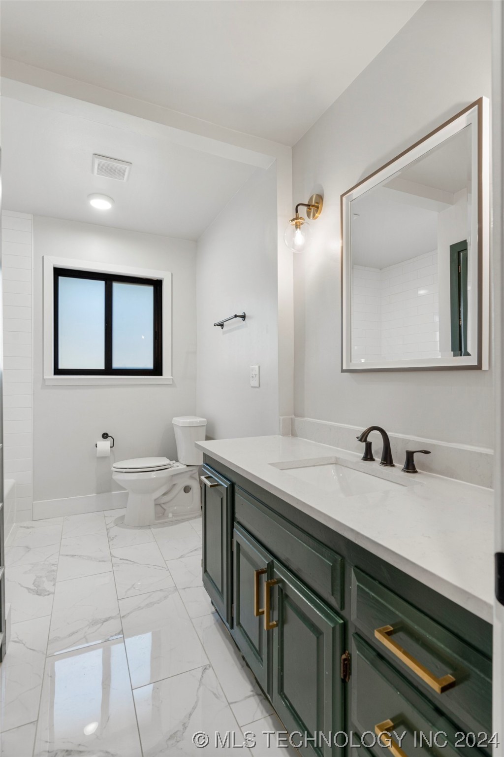 5813 S 69th East Avenue