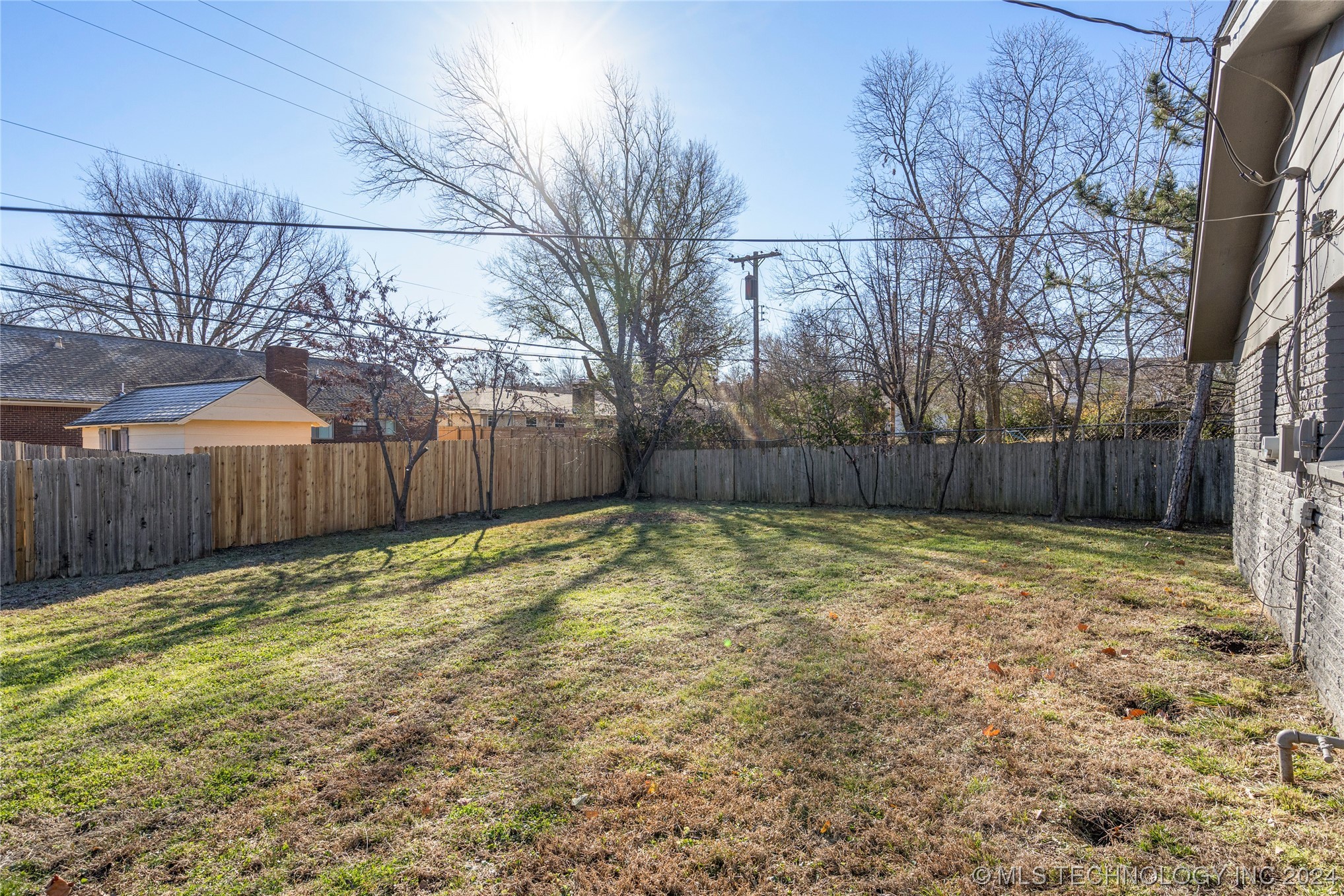 5813 S 69th East Avenue