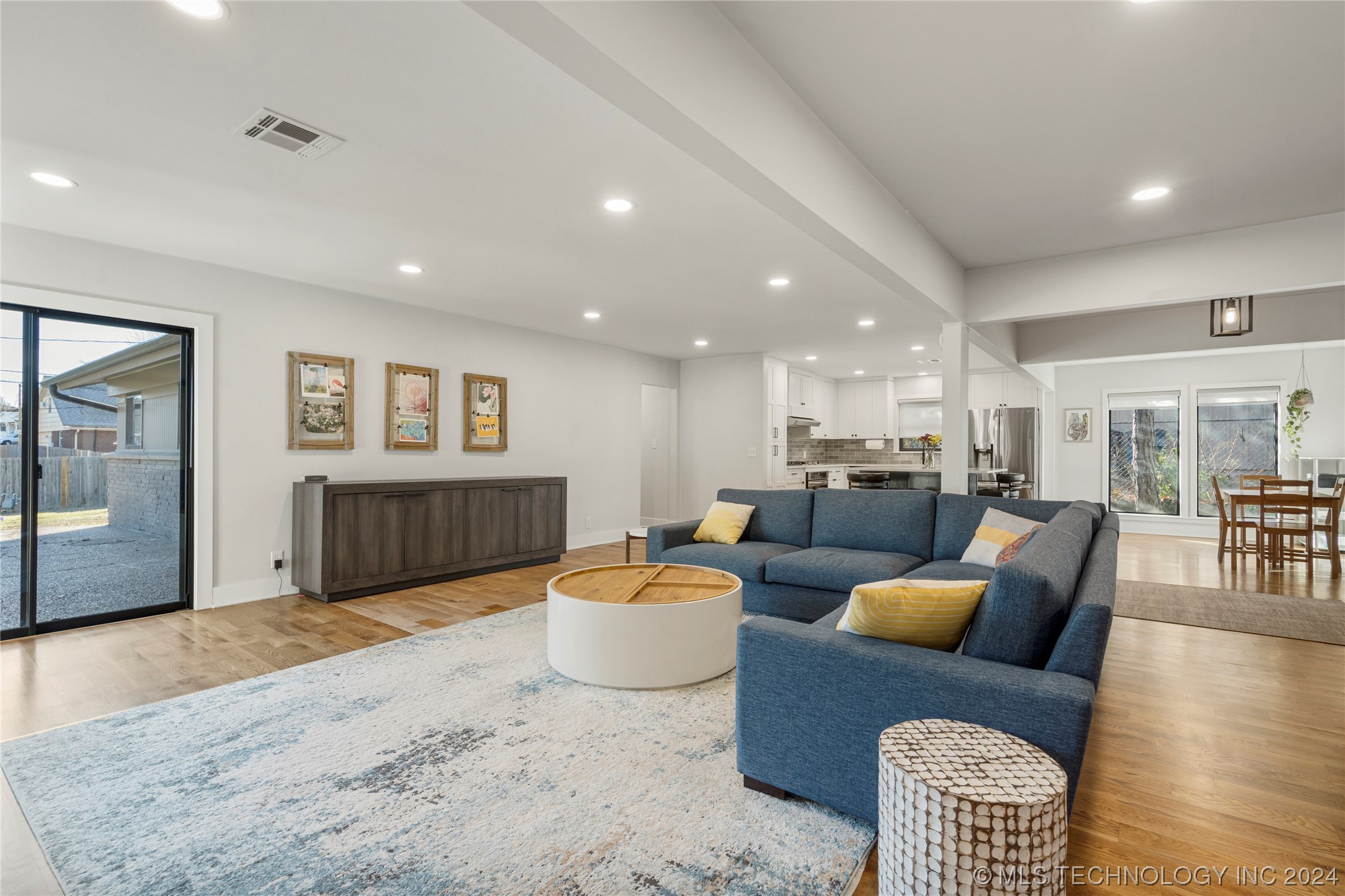 5813 S 69th East Avenue