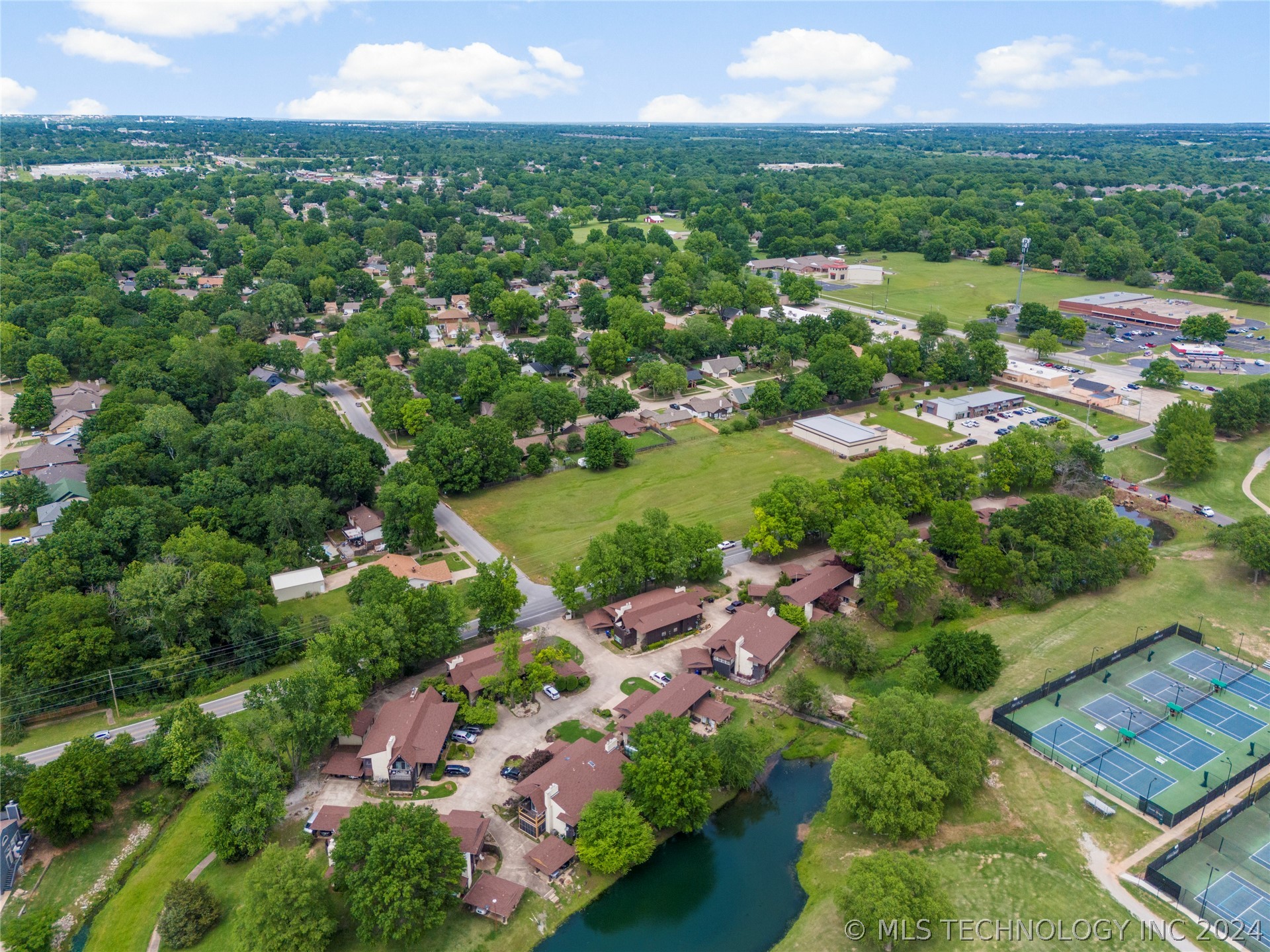 15909 E 131st Street S 4