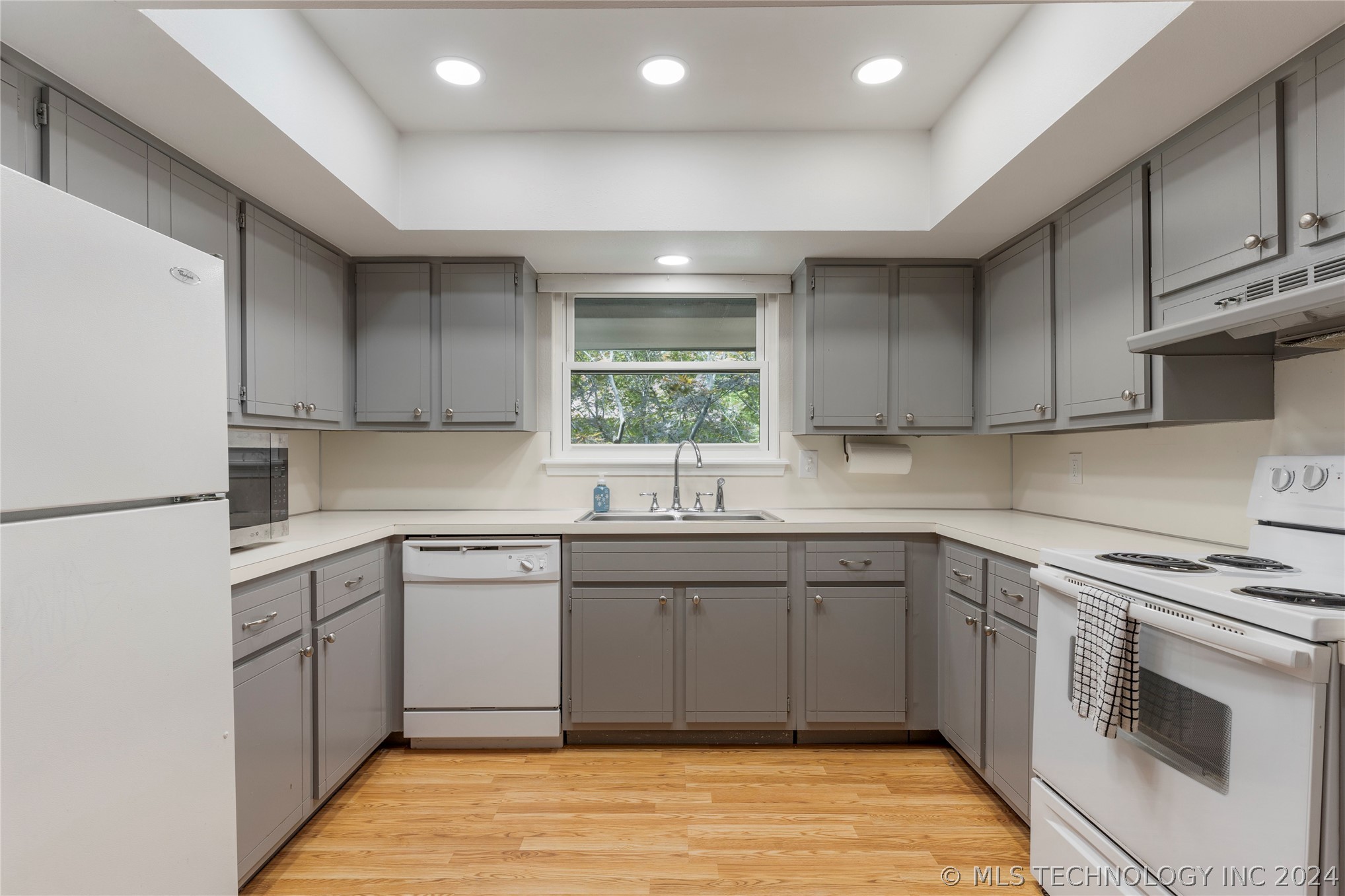 15909 E 131st Street S 4