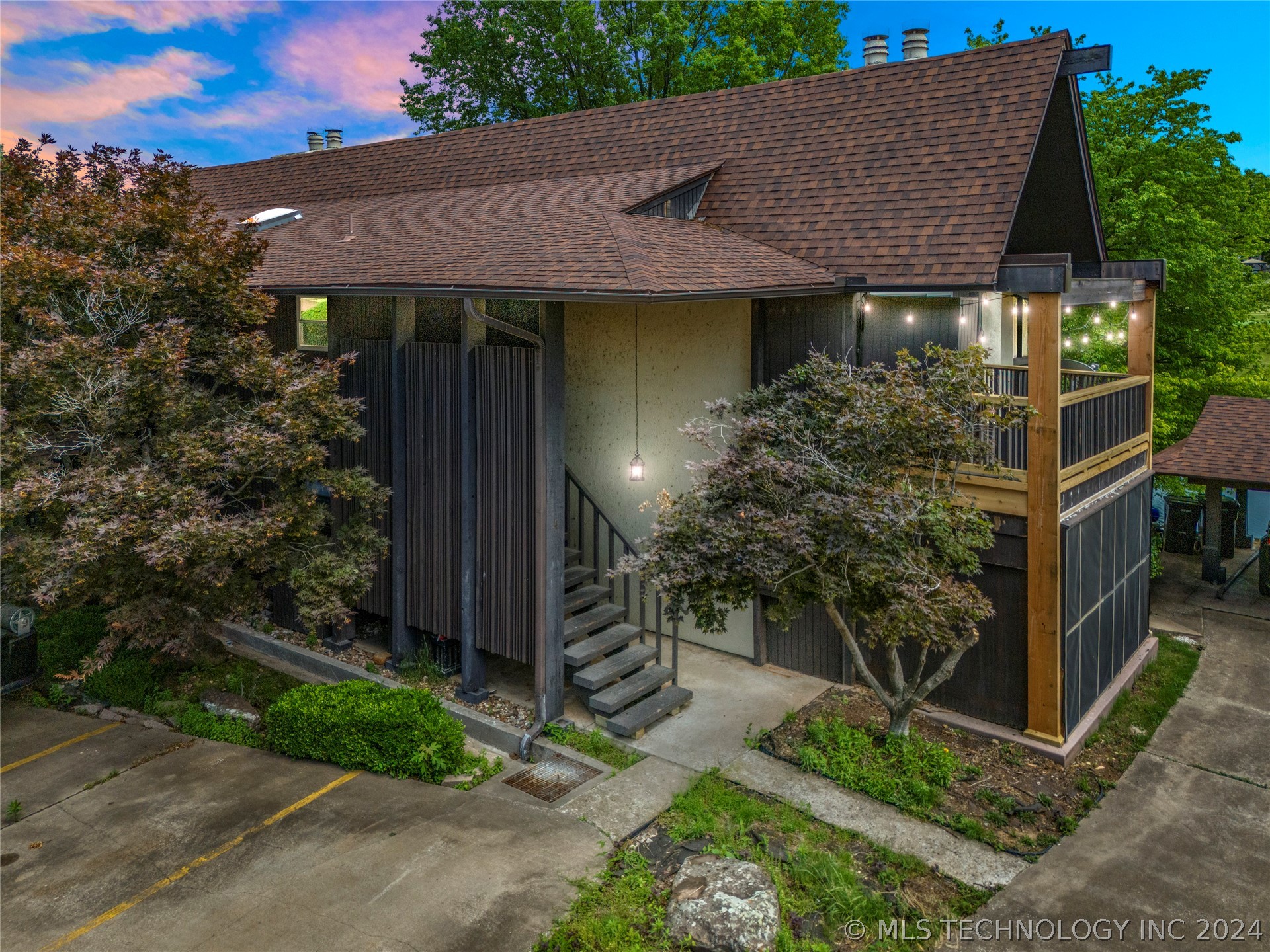 15909 E 131st Street S 4