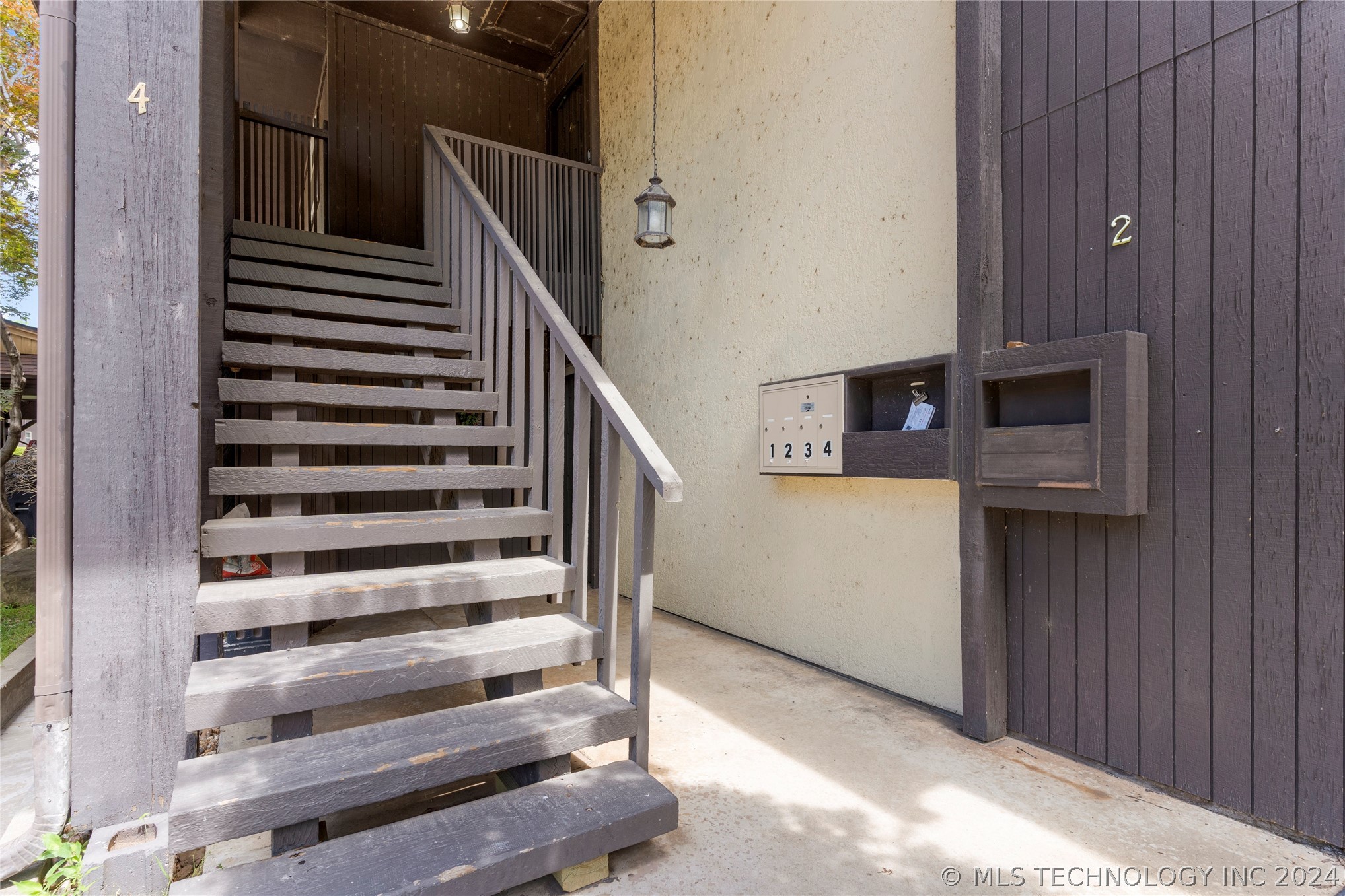 15909 E 131st Street S 4