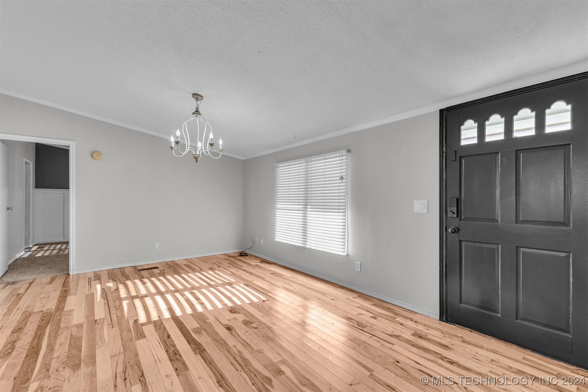 7086 Greenfield Lane