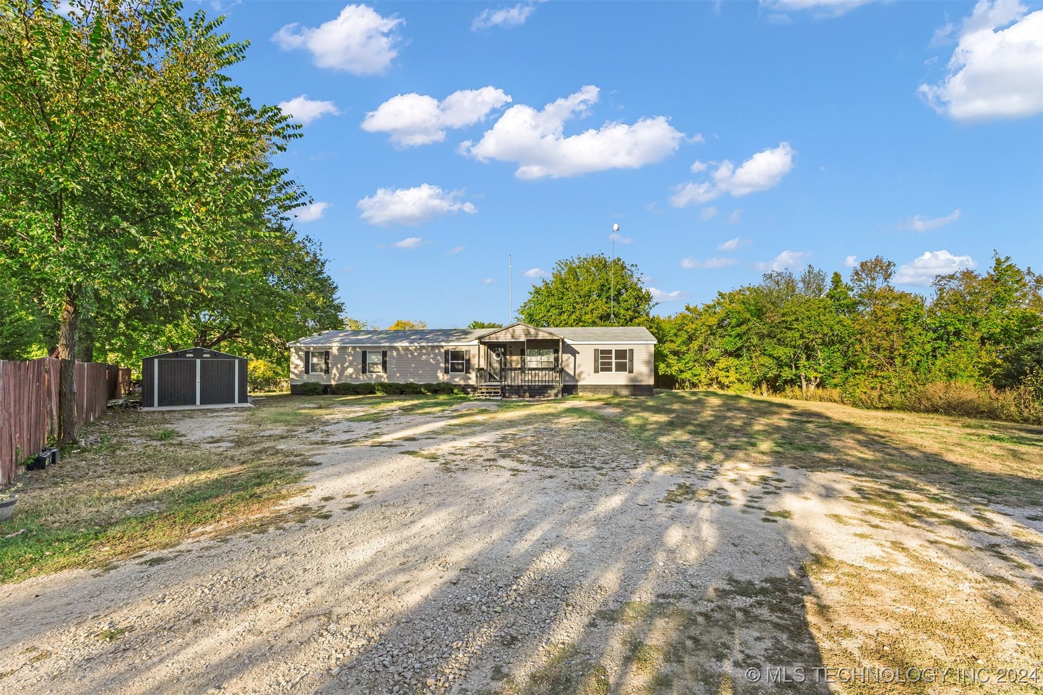 7086 Greenfield Lane