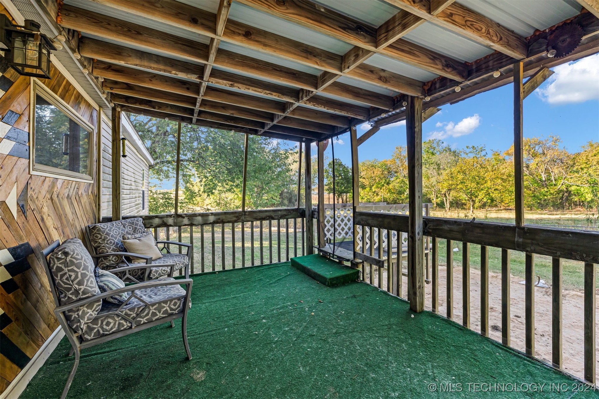 7086 Greenfield Lane