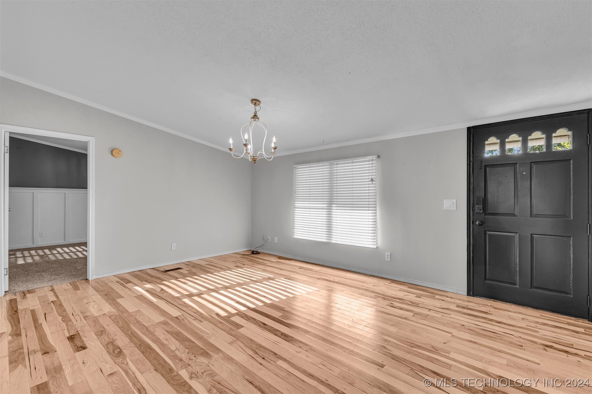 7086 Greenfield Lane