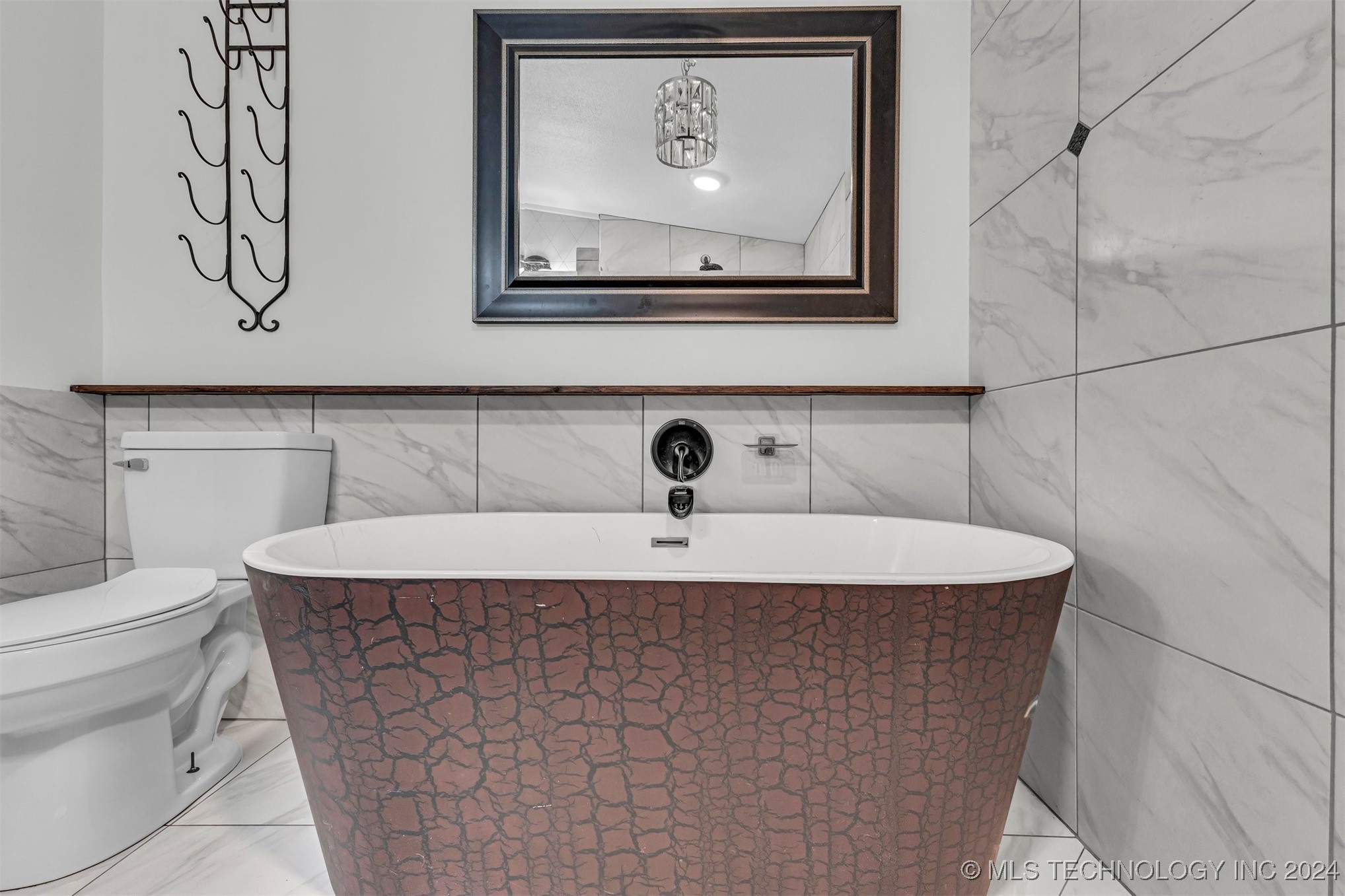 7086 Greenfield Lane