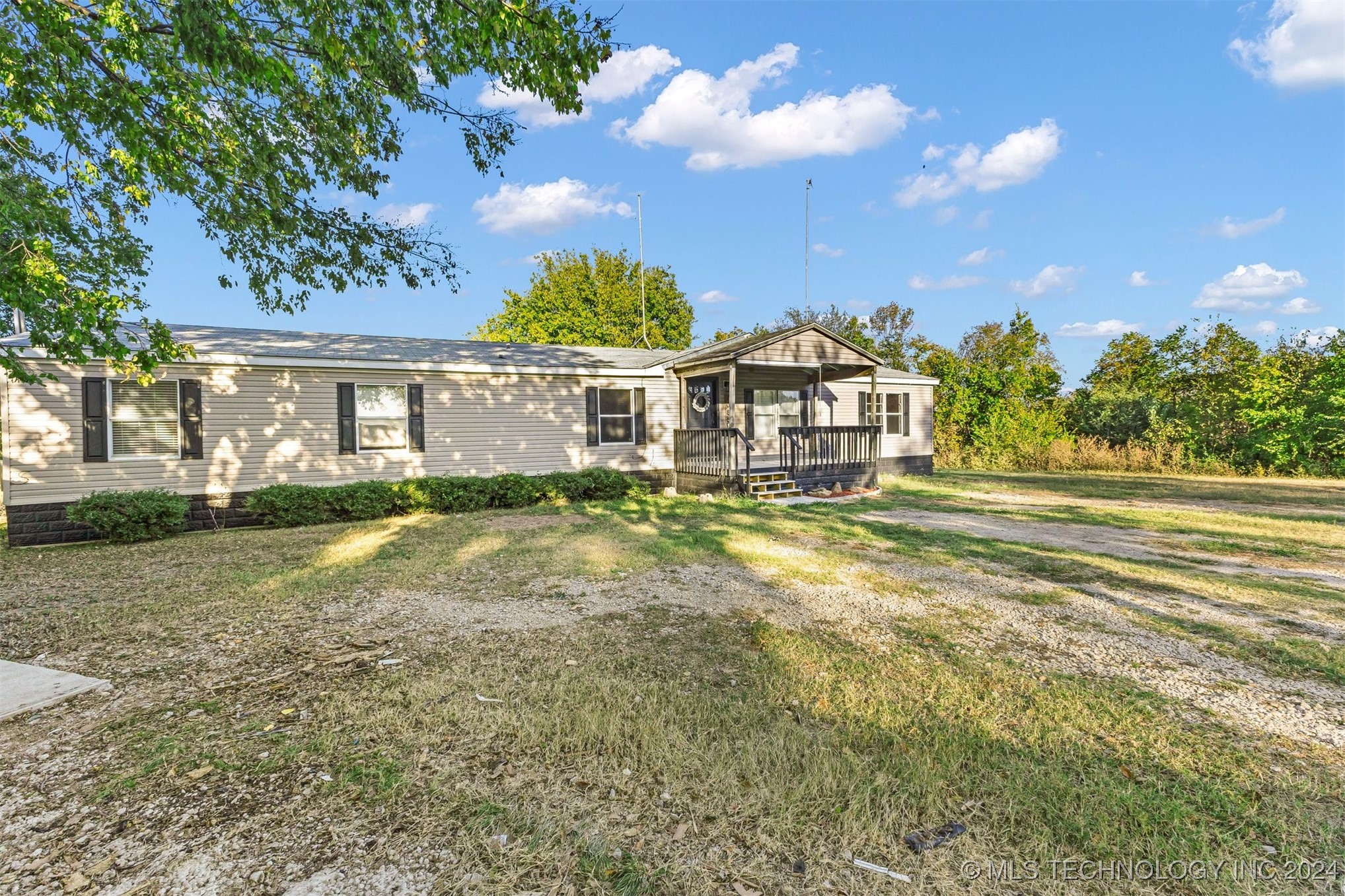 7086 Greenfield Lane