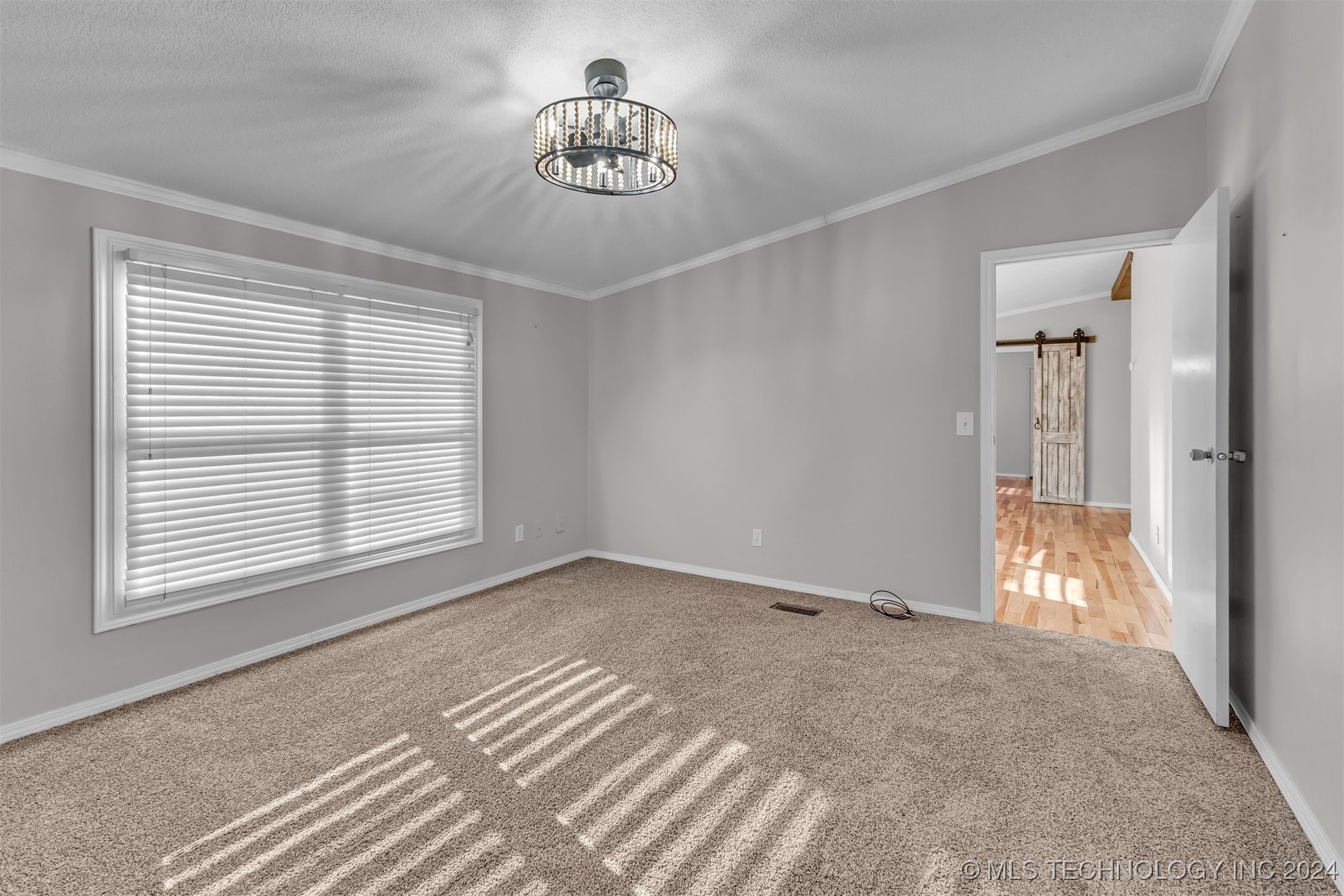 7086 Greenfield Lane