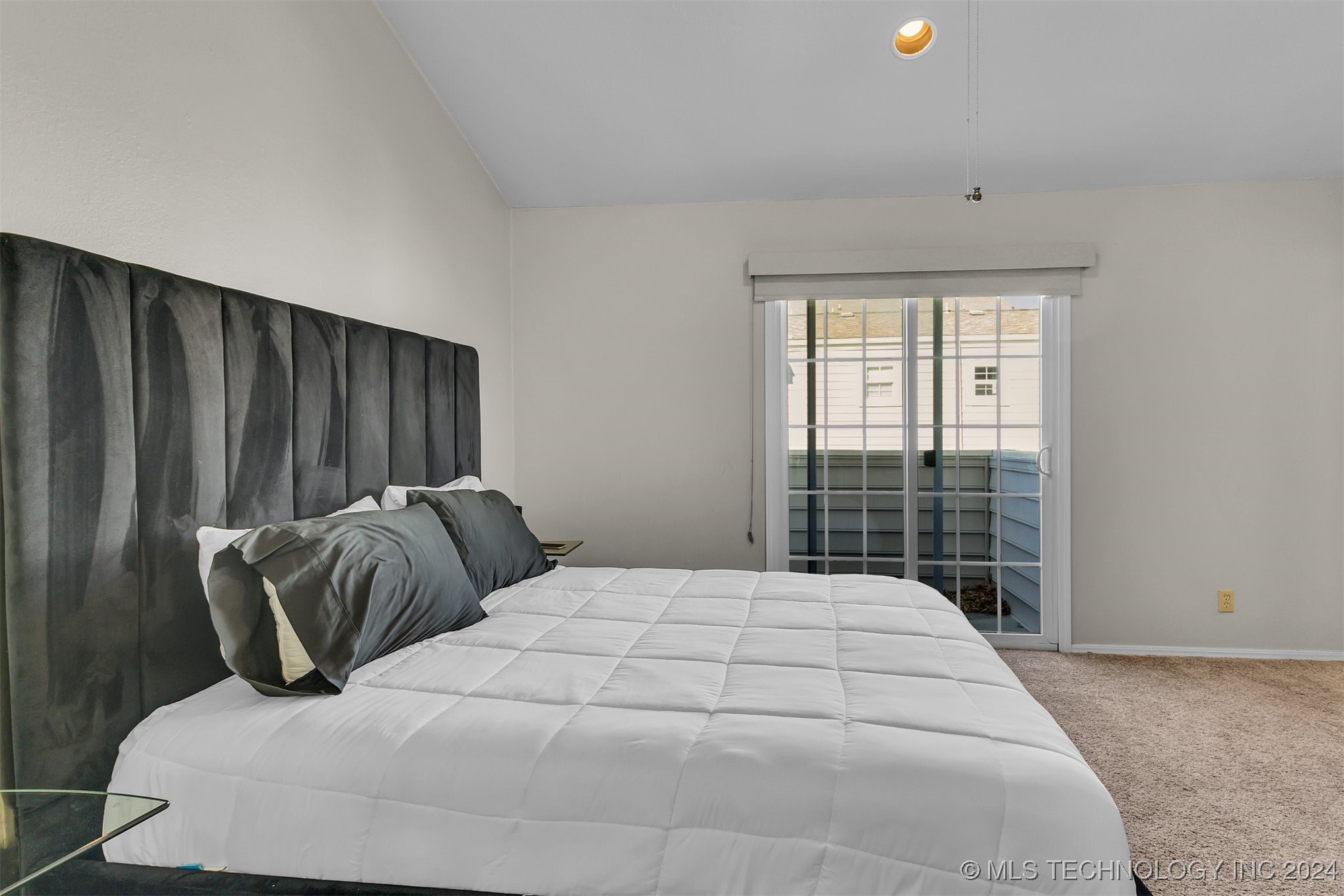 6317 E 89th Place 1303