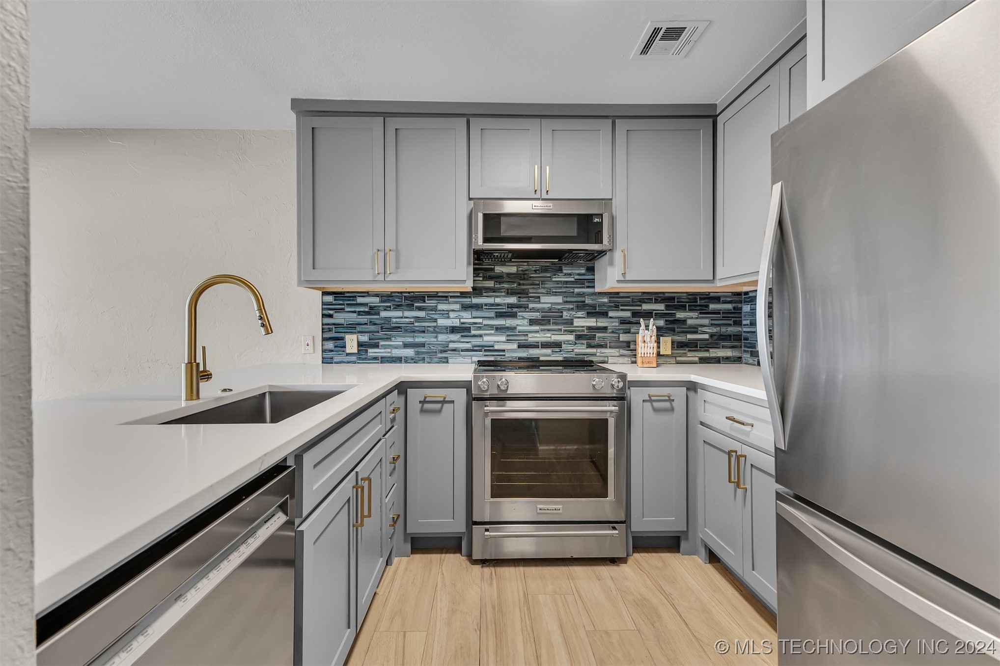 6317 E 89th Place 1303