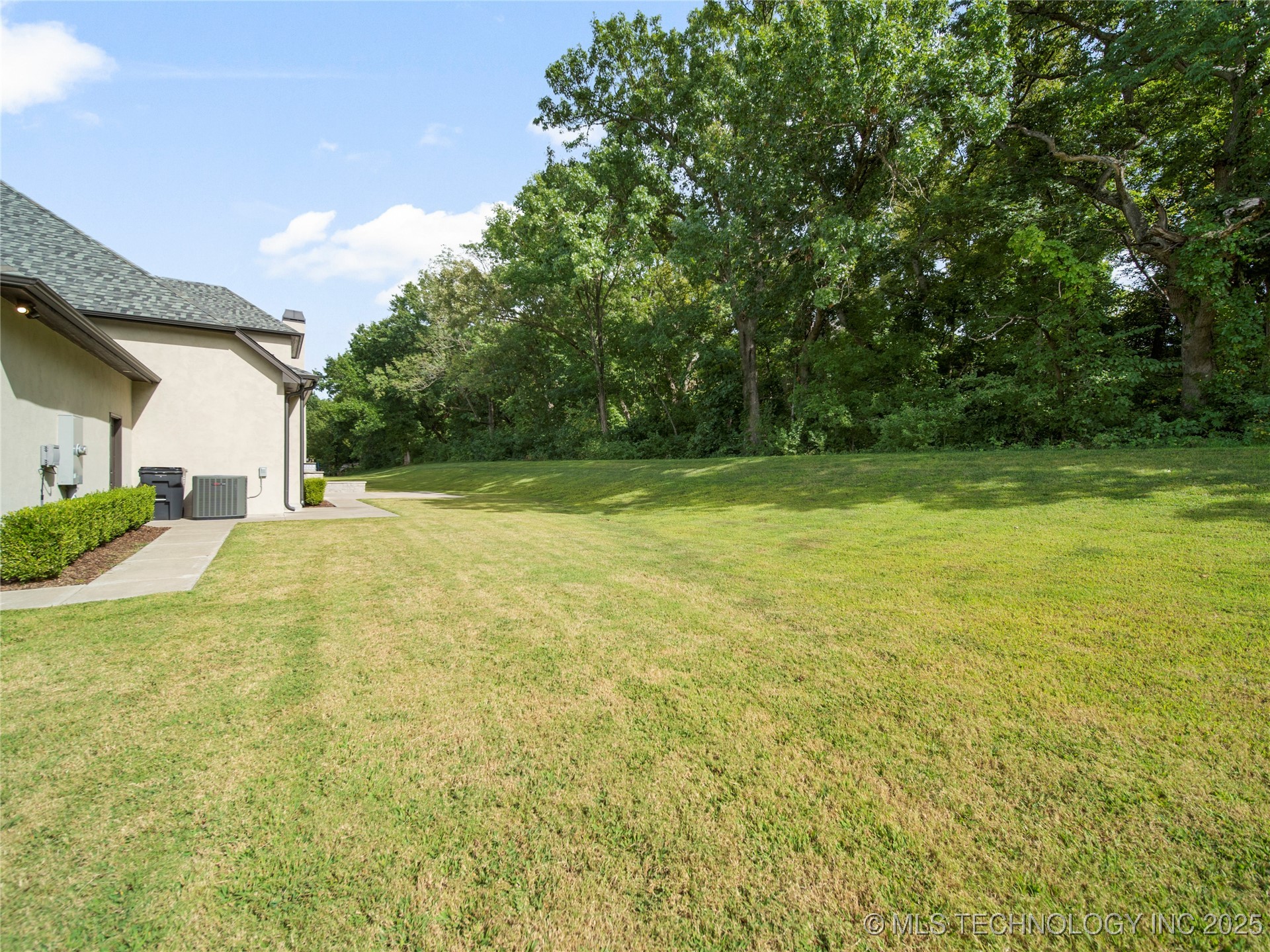 5773 E 139th Street S