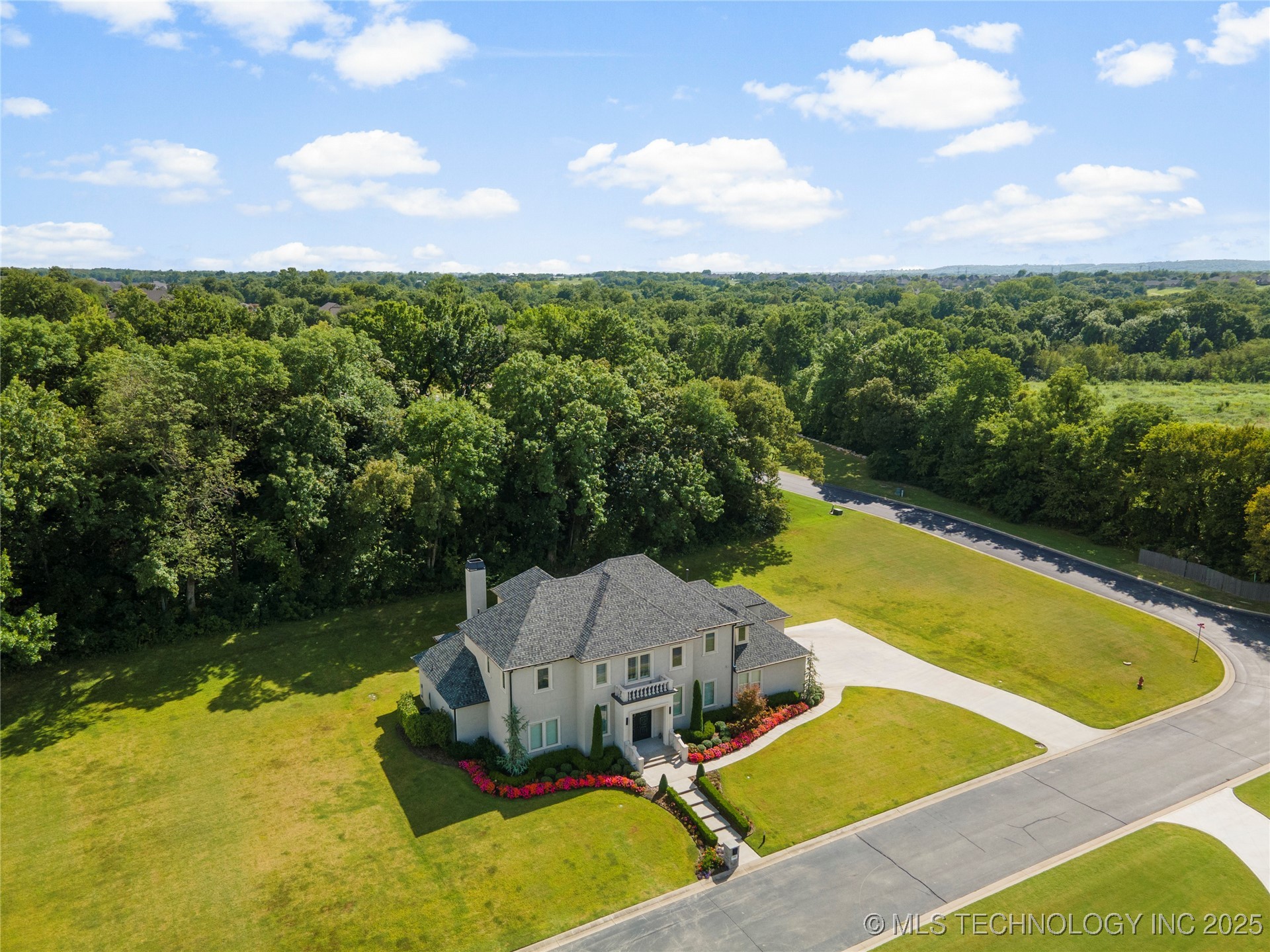 5773 E 139th Street S