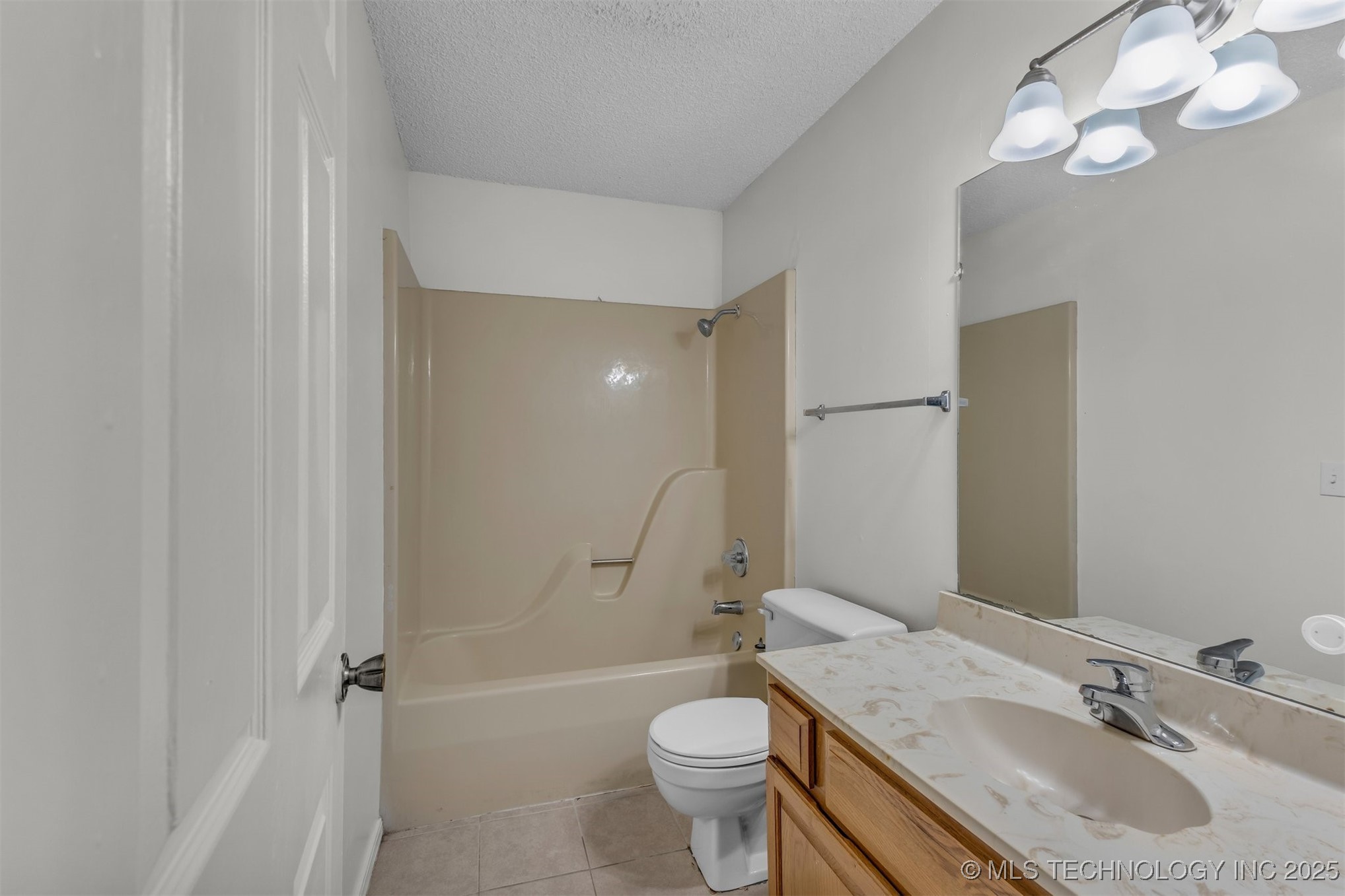 6818 S 78th East Avenue