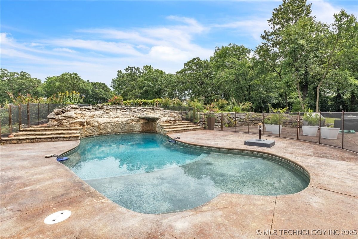 205 E 116th Street S