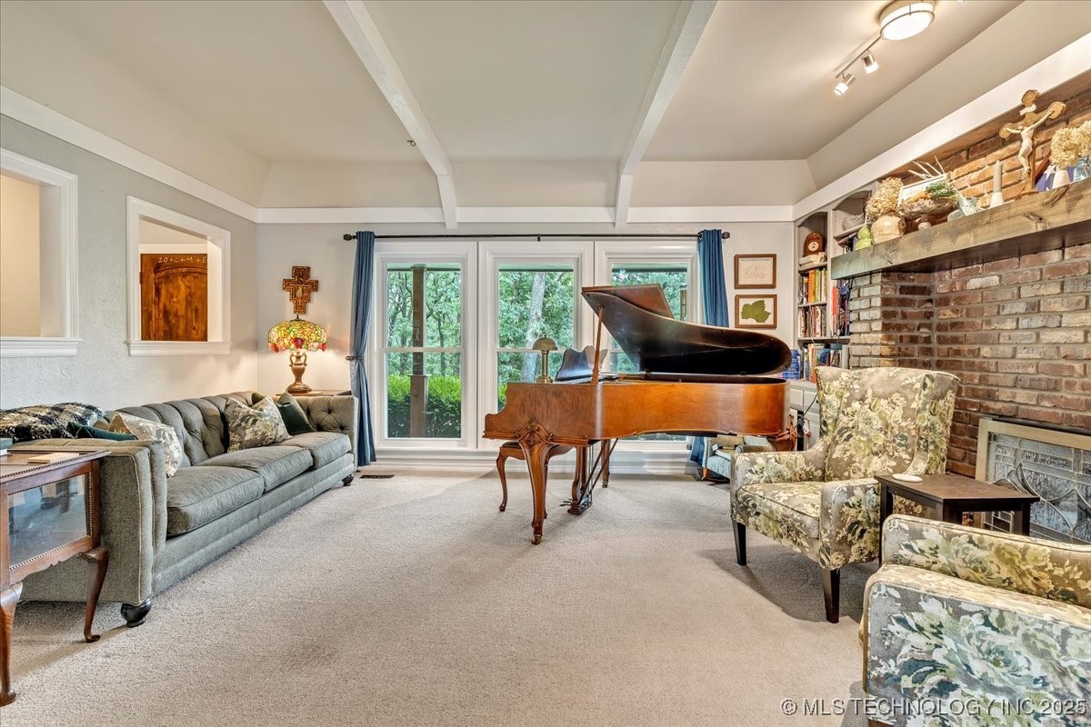 205 E 116th Street S