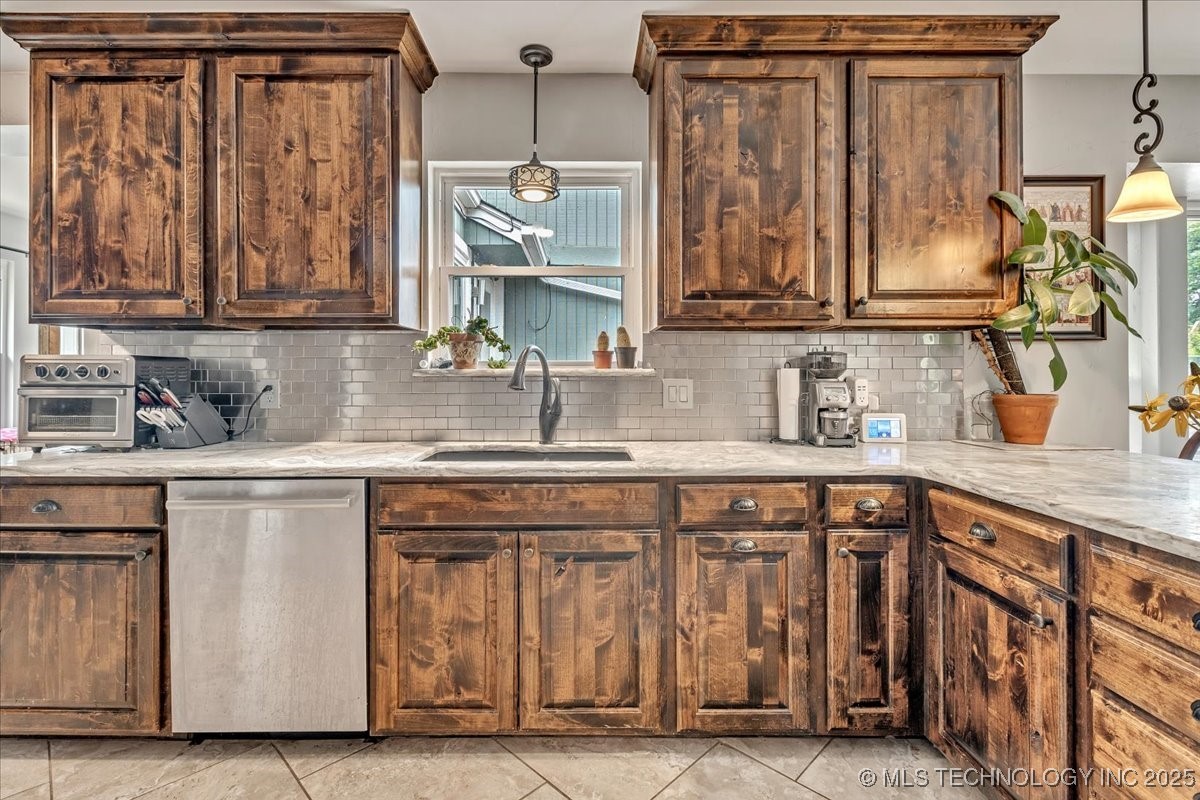 205 E 116th Street S