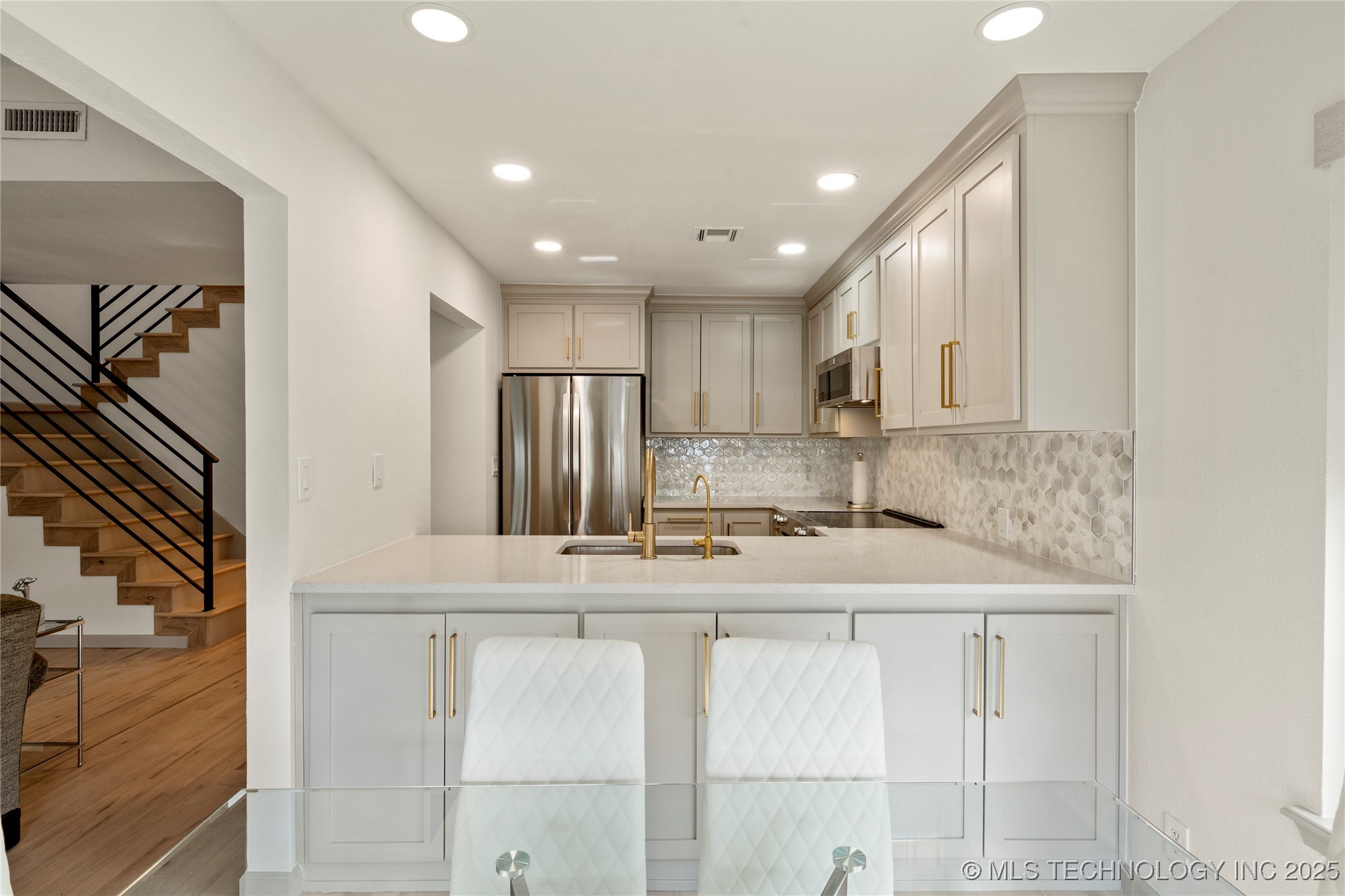 6337 E 89th Place 105