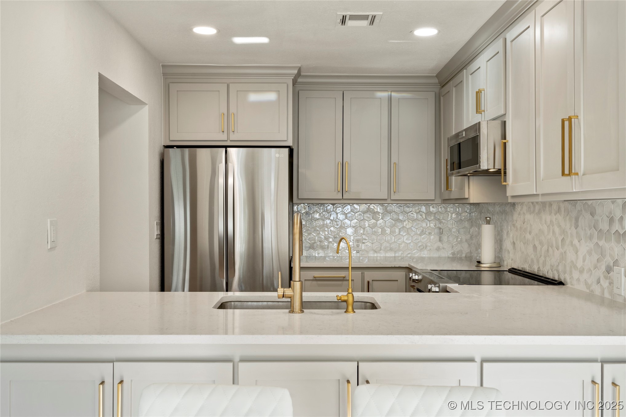 6337 E 89th Place 105