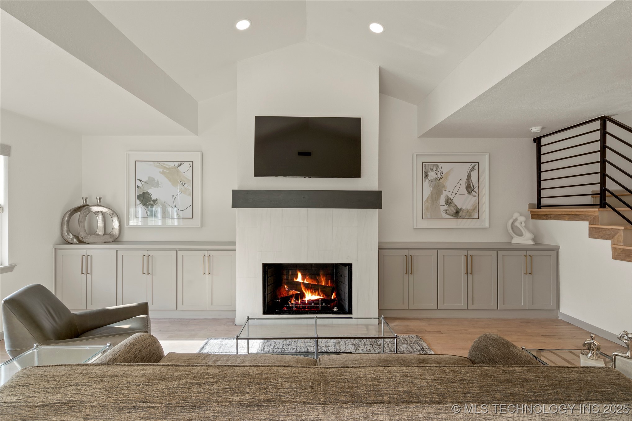 6337 E 89th Place 105