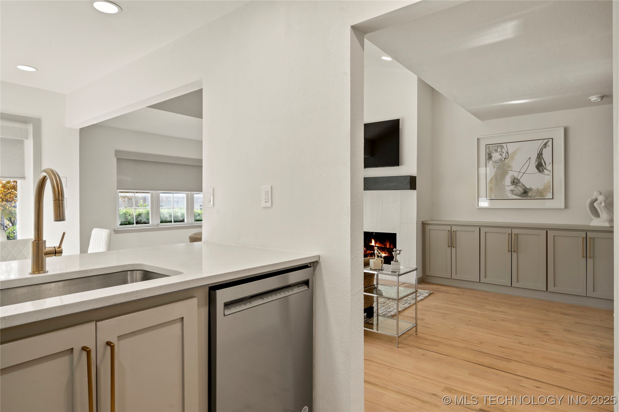 6337 E 89th Place 105