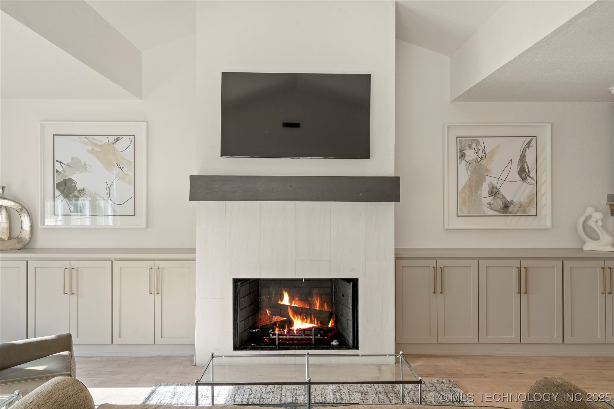 6337 E 89th Place 105