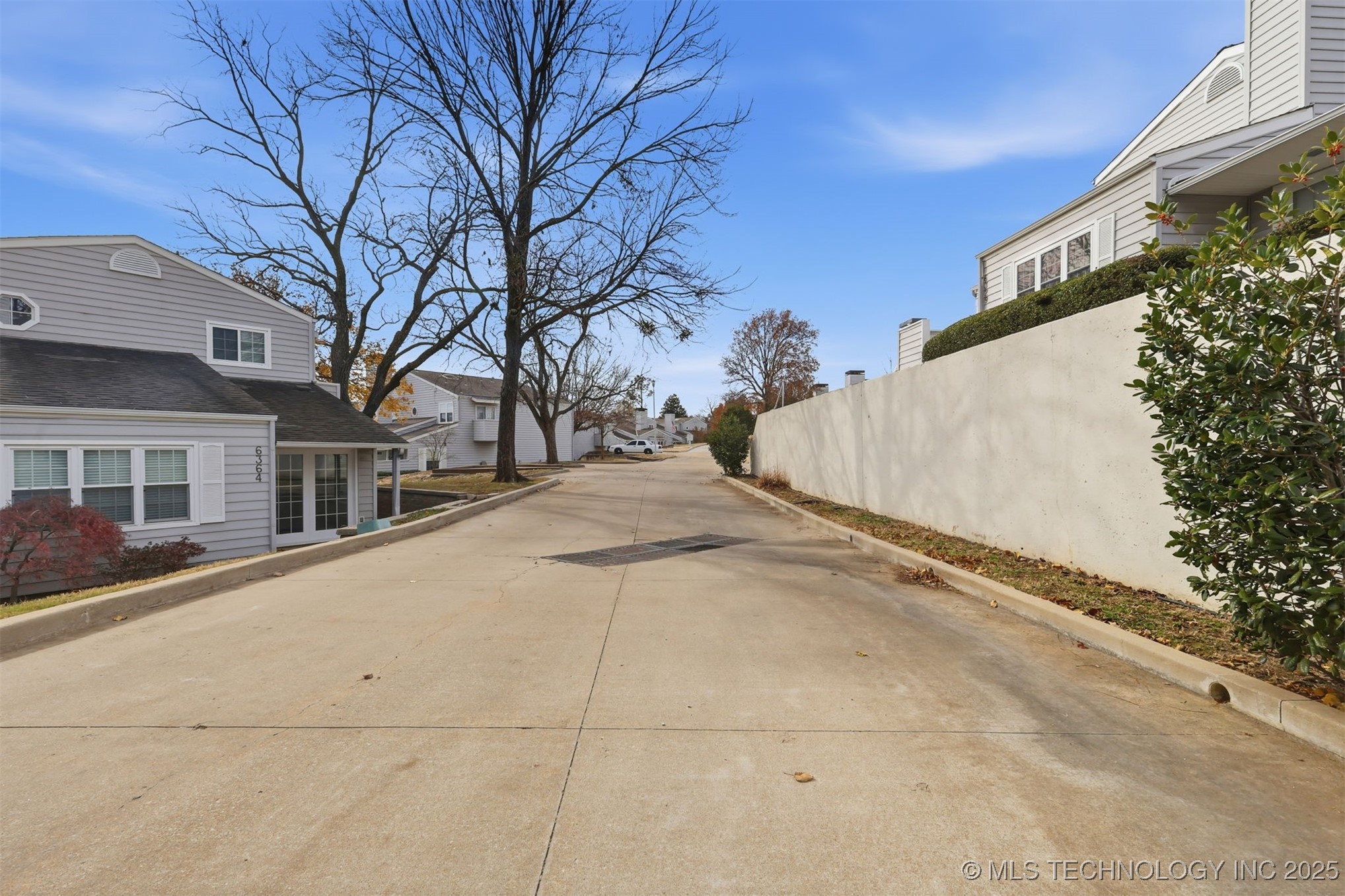 6326 E 89th Place 1006