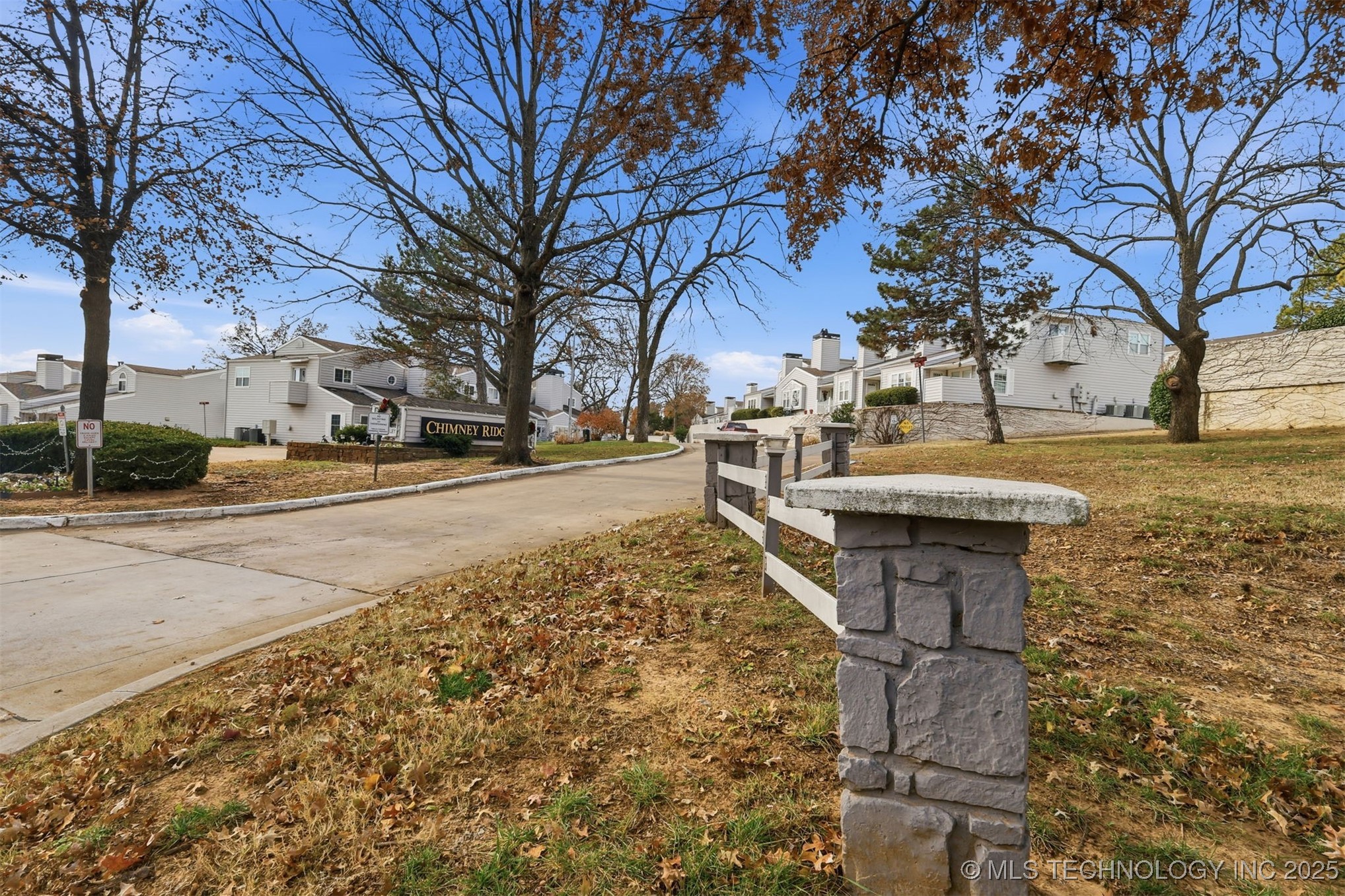 6326 E 89th Place 1006